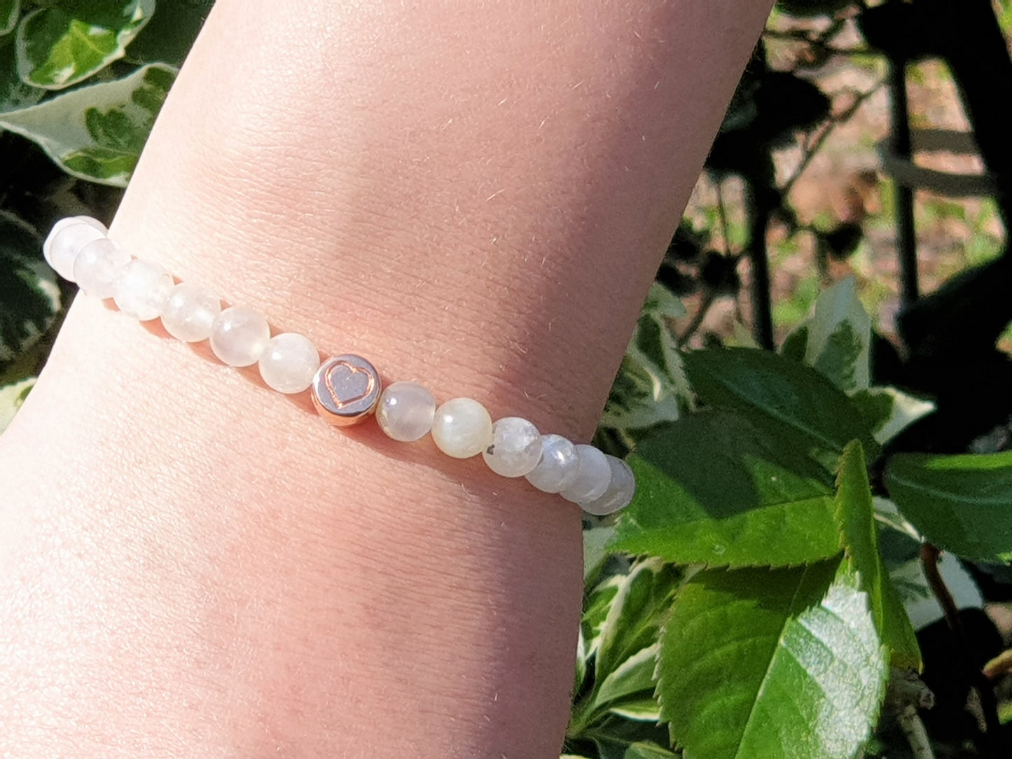 Armband Mondstein echter Naturstein mit Herz DQ - Silber Gold Roségold Gunmetal - spirituelles Armband - Geschenk Liebe Glück Freundin
