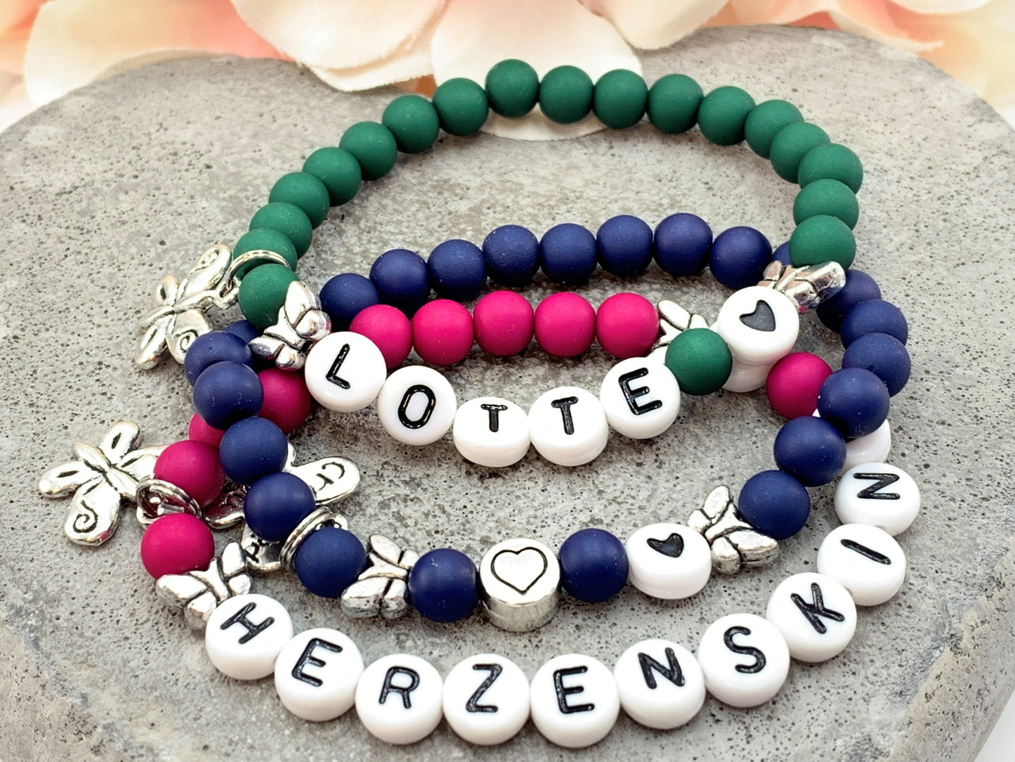 Armband mit Namen Beere Acrylperlen - Geschenk Mädchen Kinderarmband Namensarmband Freundschaftsarmband - viele Farben - personalisierbar