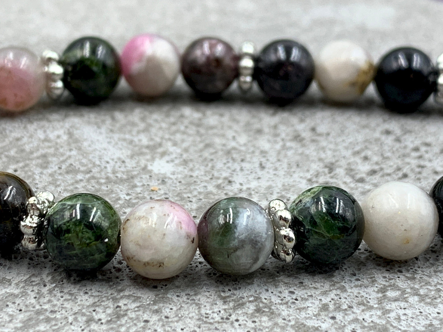 Perlenarmband Wassermelonen Turmalin echt Daisyperlen platiniert - spirituelles Armband - Geschenk Schutzstein Kraft Stärke Glück Liebe