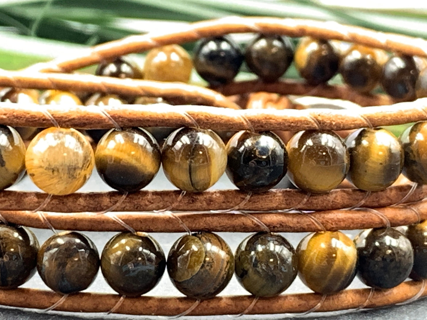Wickelarmband Tigerauge echter Naturstein und Leder - gewickeltes Perleanarmband - Bohostil - Edelstein nach Wunsch