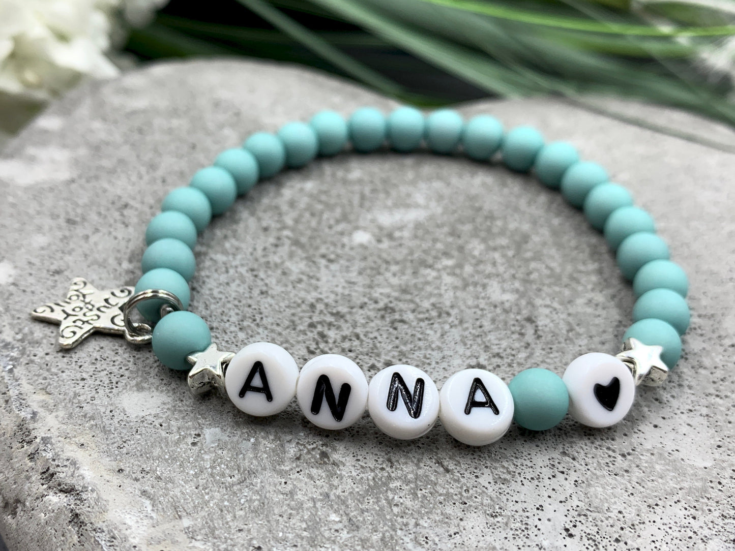 Armband mit Namen Anna Türkis Acryl - Geschenk Mädchen Kinderarmband personalisiert - Wunschfarbe - viele Farben