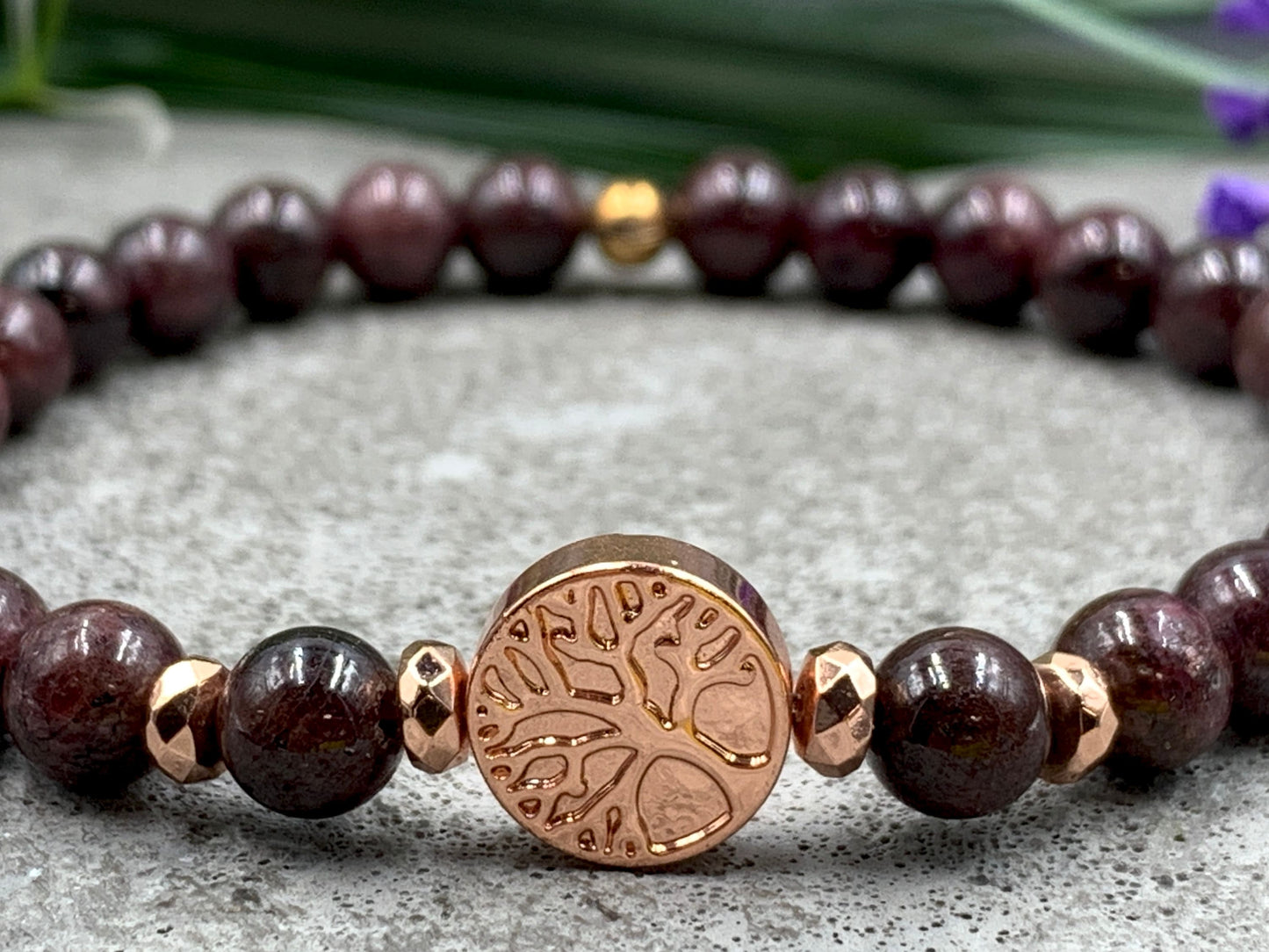 Perlenarmband Granat Lebensbaum Hämatit Roségold - Gunmetal Dunkelsilber Silber - spirituelles Armband Wachstum Ganzheit - personalisierbar