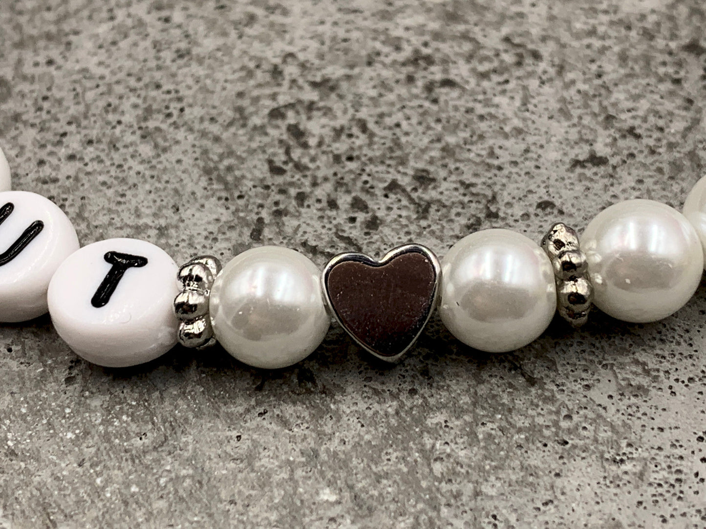 Perlenarmband Braut Weiß gewachste Glasperlen Perlmuttimitat Herz Platiniert Brautschmuck Perlenarmband Hochzeit Erinnerungsarmband heiraten