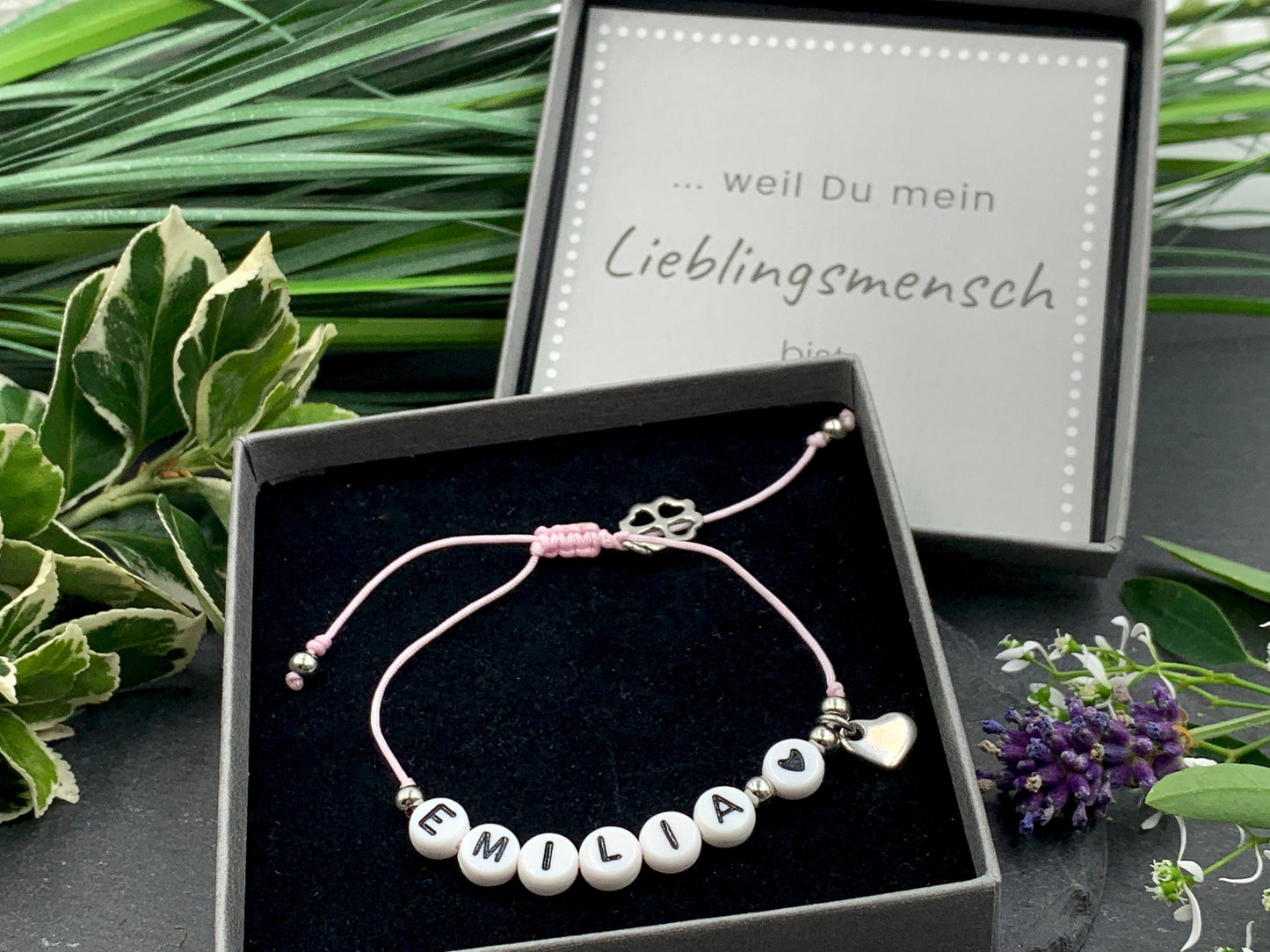 Armband Makramee Emilia Rosa Perlen Edelstahl Größe einstellbar - Geschenk Mädchen Kinderarmband Namensarmband Lieblingsmensch viele Farben