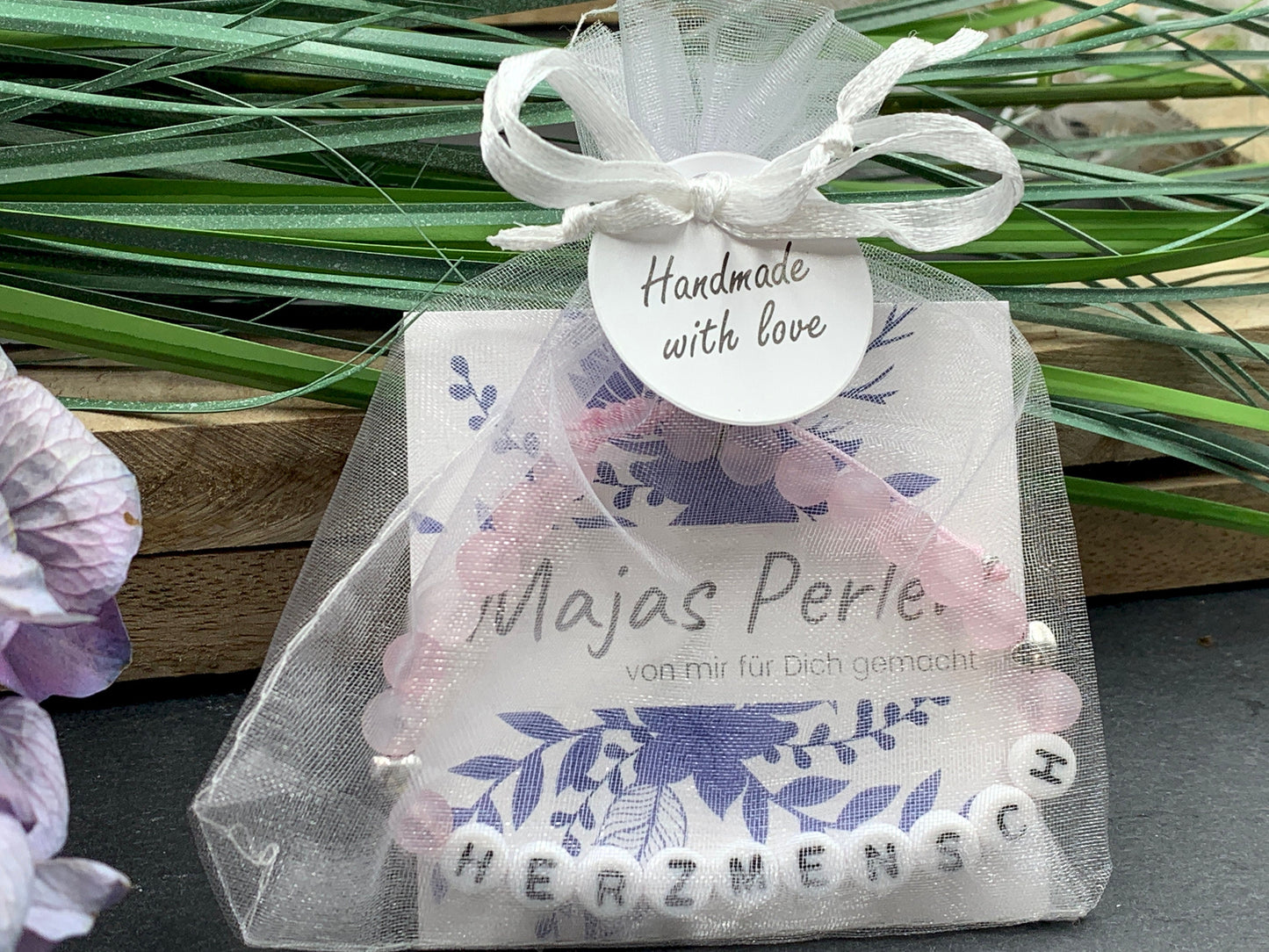 Perlenarmband Rosenquarz Name Makramee Herz platiniert - Geschenk Geburt Liebe Andenken Lieblingsmensch - Wunschedelstein personalisierbar