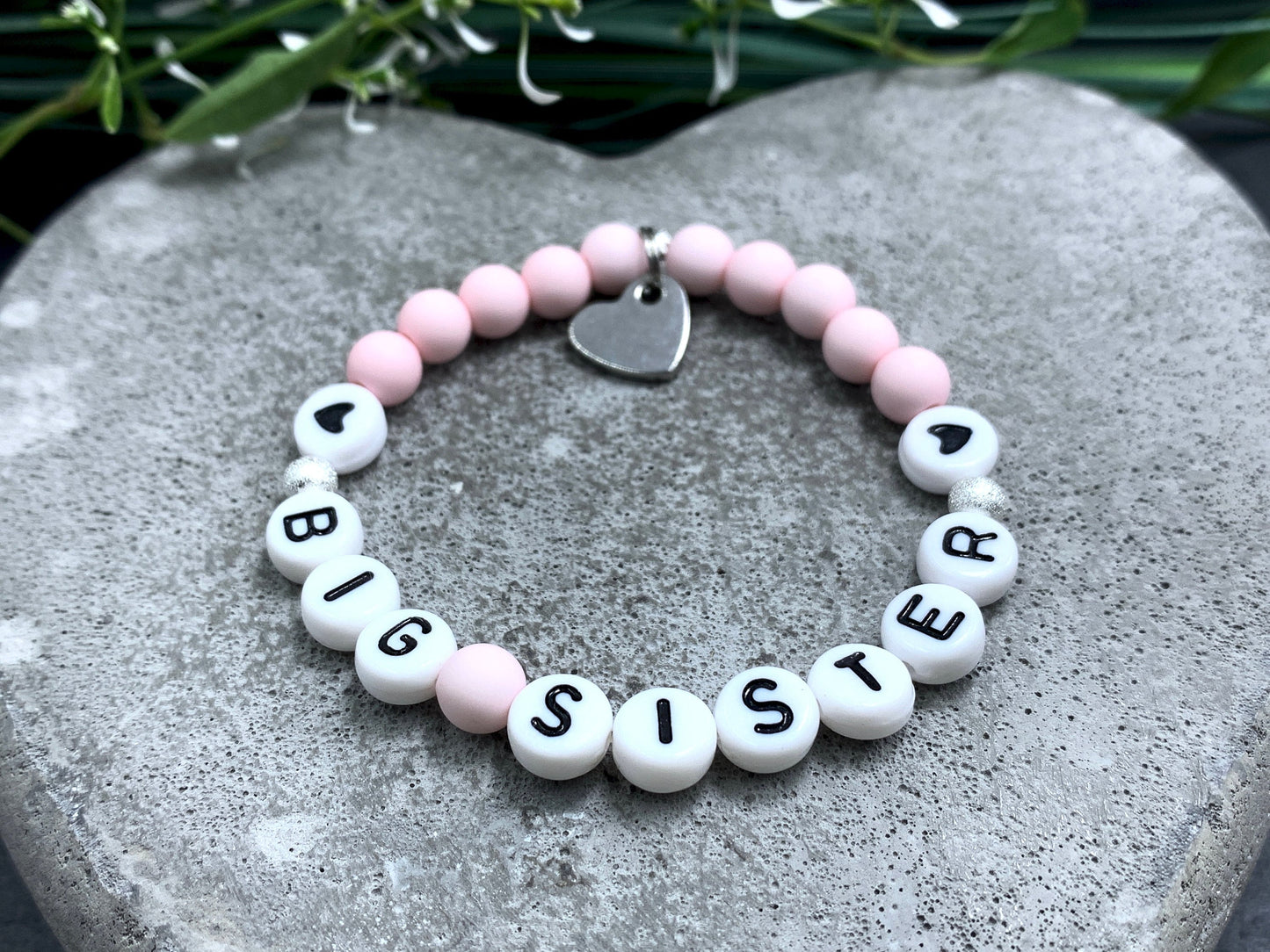 Armband Big Sister Rosa Acryl - Geschenk kleine Schwester kleiner Bruder Kinderarmaband mit Namen - Wunschfarbe personalisierbar