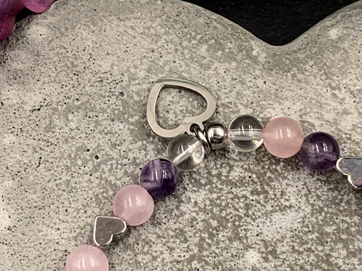 Armband Mix Amethyst Bergkristall Rosenquarz mit Herzen echt platiniert - spirituelles Armband Innere Ruhe Herzchakra Liebe Energie