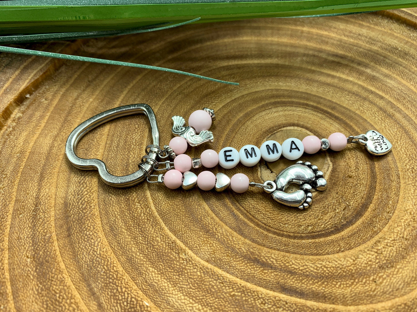 Schlüsselanhänger Name Emma Perlen Acryl Rosa - Geschenk Mutter Großmutter Geburt Taufe Liebe - personalisierbar - echte Edelsteine möglich
