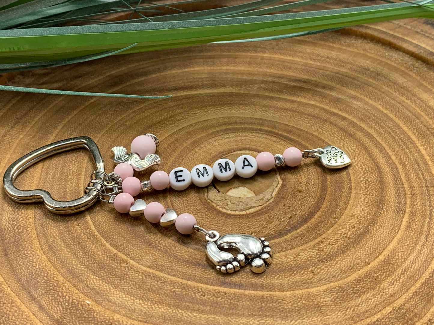 Schlüsselanhänger Name Emma Perlen Acryl Rosa - Geschenk Mutter Großmutter Geburt Taufe Liebe - personalisierbar - echte Edelsteine möglich