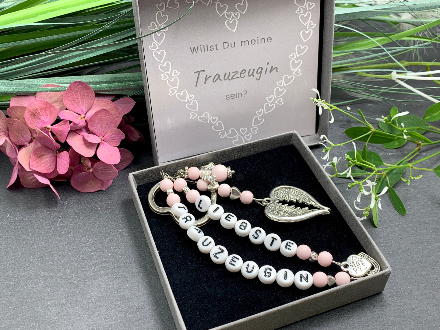 Schlüsselanhänger Liebste Trauzeugin - Acryl Perlen 6 mm - Edelstein möglich - Geschenk JGA Brautmama Brautjungfer - viele Farben wählbar