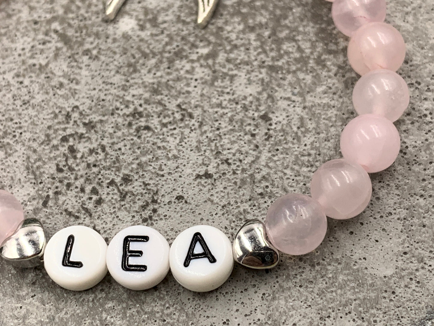 Namensarmband Rosenquarz echt Herzen Platiniert - Geschenk Mama Geburt Liebe Andenken Lieblingsmensch - Wunschedelstein personalisierbar