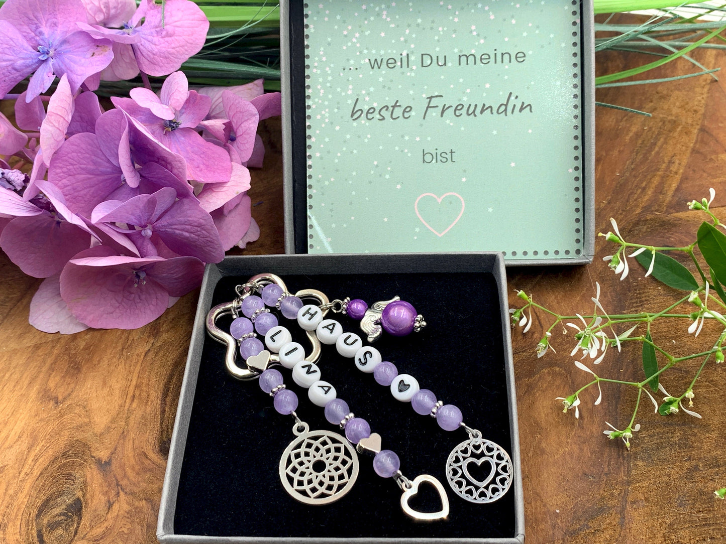Schlüsselanhänger Haus und Name - Jade Perlen viele Farben - Geschenk Einzug neue Wohnung - personalisierbar