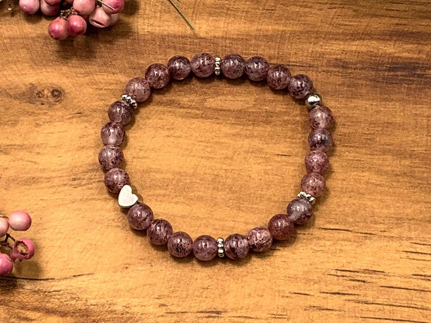 Armband Erdbeerquarz - Herz und Daisyperlen platiniert - Glücksarmband Perlenarmband Naturstein echt - personalisierbar - viele Edelsteine