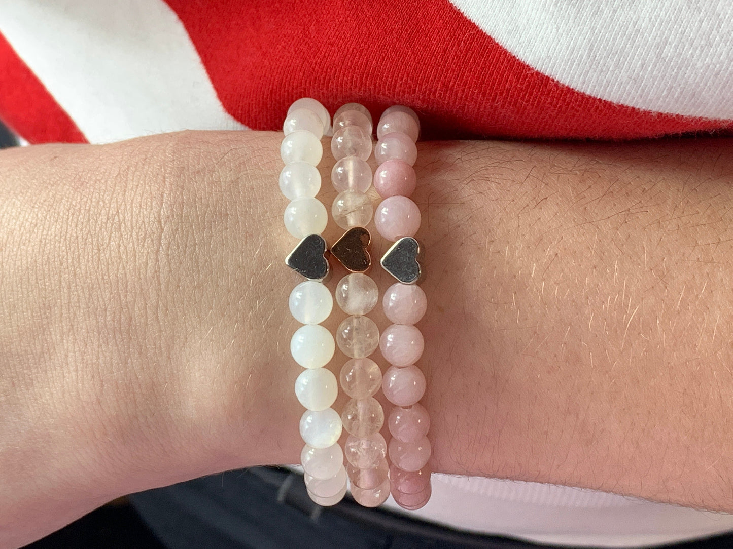 Perlenarmband Mondstein 6mm Herz echt platiniert - Geschenk Liebe Freundin Lieblingsmensch - spiritueller Schmuck - anpassbar