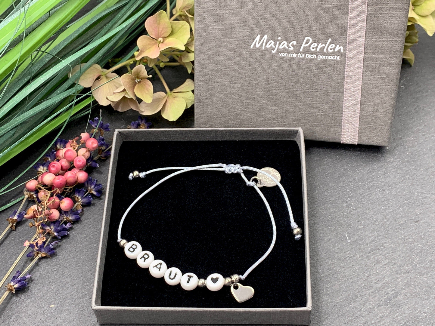 Armband Makramee Braut Silbergrau Perlen Edelstahl - Größe einstellbar - Geschenk JGA Team Braut Andenken Hochzeit Trauzeugin - viele Farben