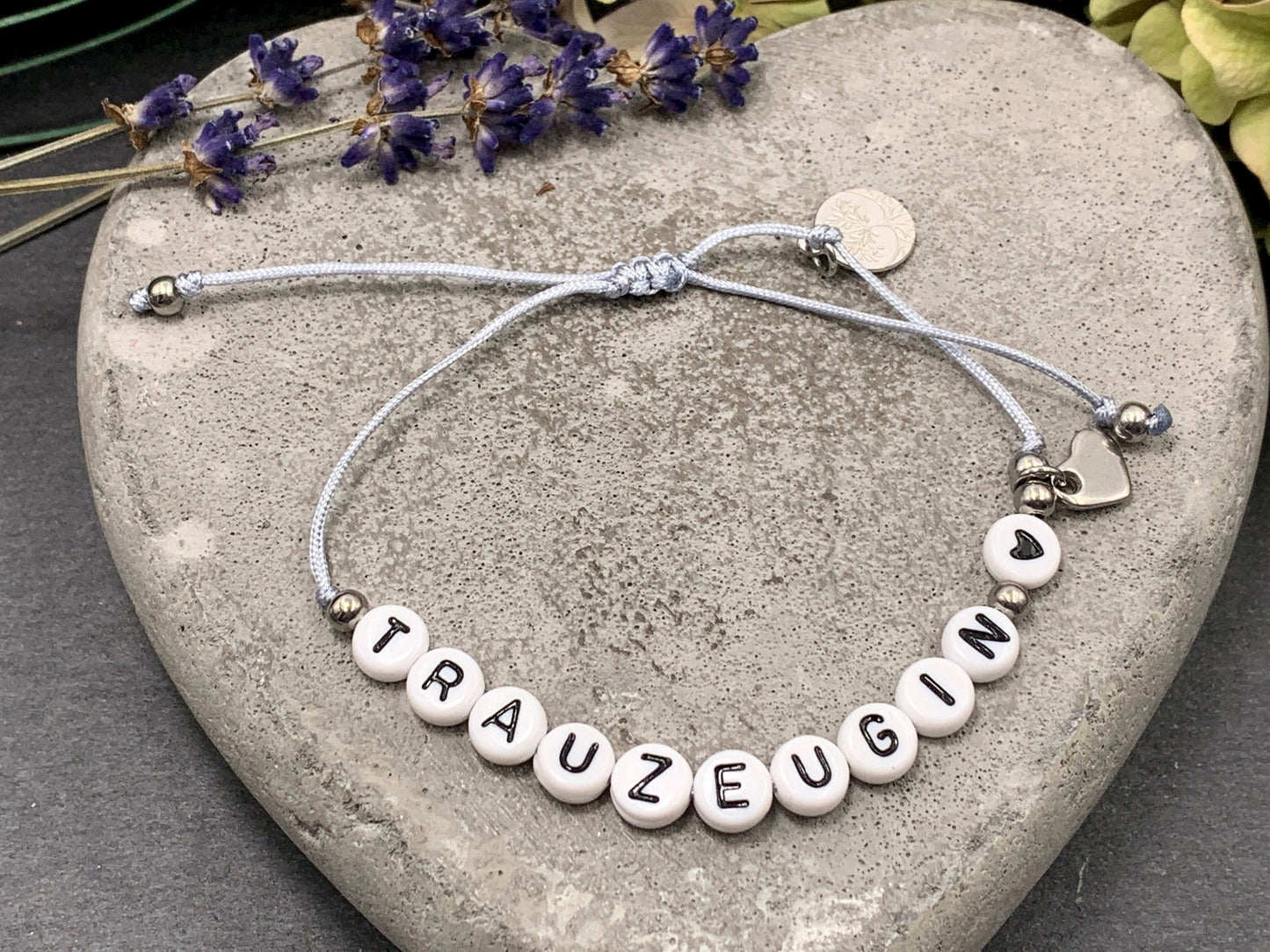 Armband Makramee Trauzeugin Silbergrau Perlen Edelstahl - Größe einstellbar - Geschenk JGA Andenken Hochzeit Brautjungfer - viele Farben
