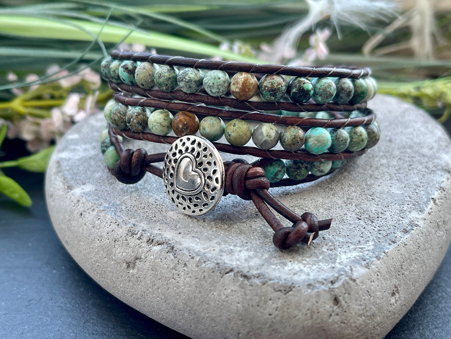 Armband gewickelt Afrikanischer Türkis und Leder - Wickelarmband - Geschenk Mama Liebe - Perlen 6 mm - Edelstein nach Wunsch