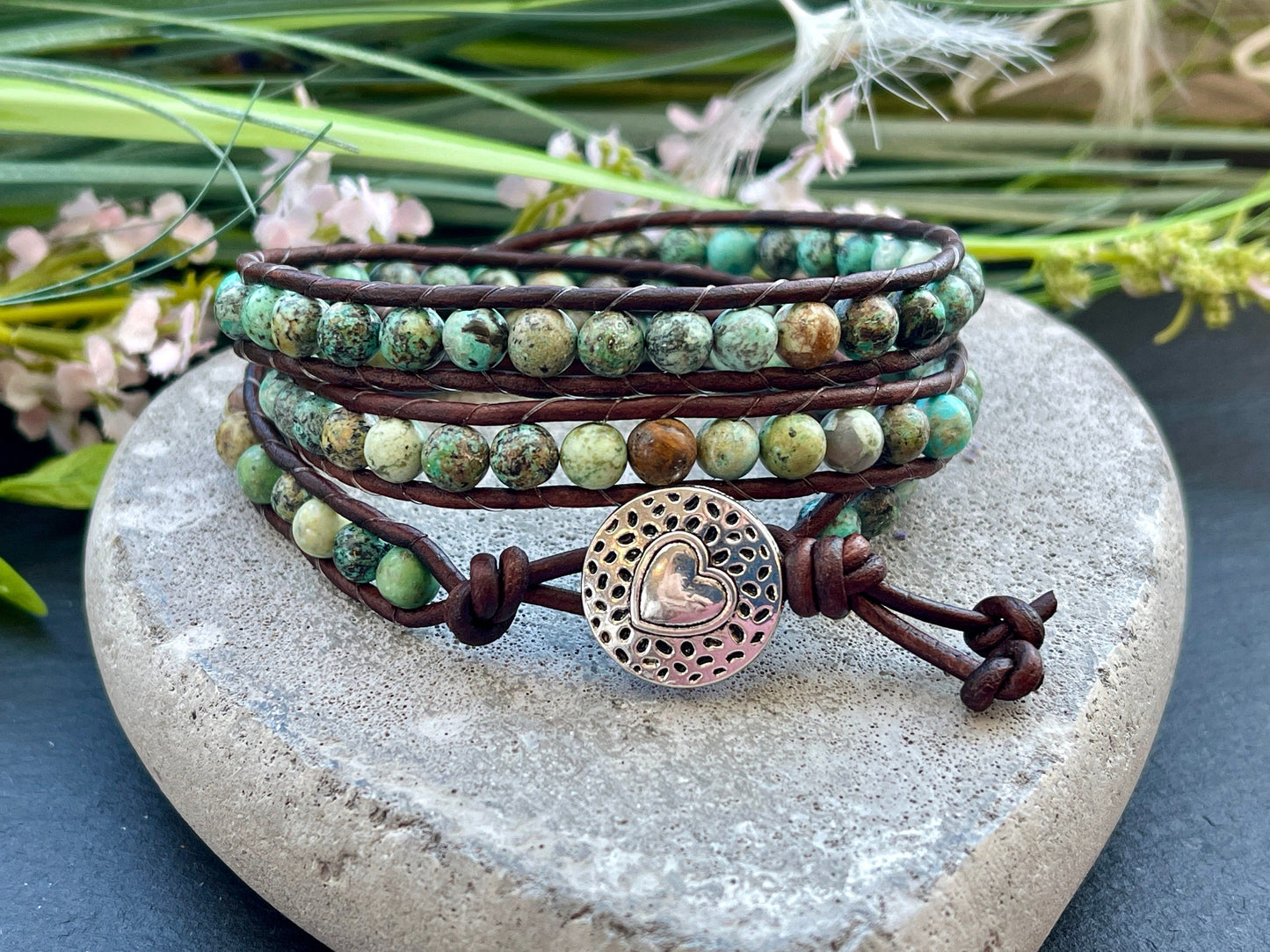 Armband gewickelt Afrikanischer Türkis und Leder - Wickelarmband - Geschenk Mama Liebe - Perlen 6 mm - Edelstein nach Wunsch