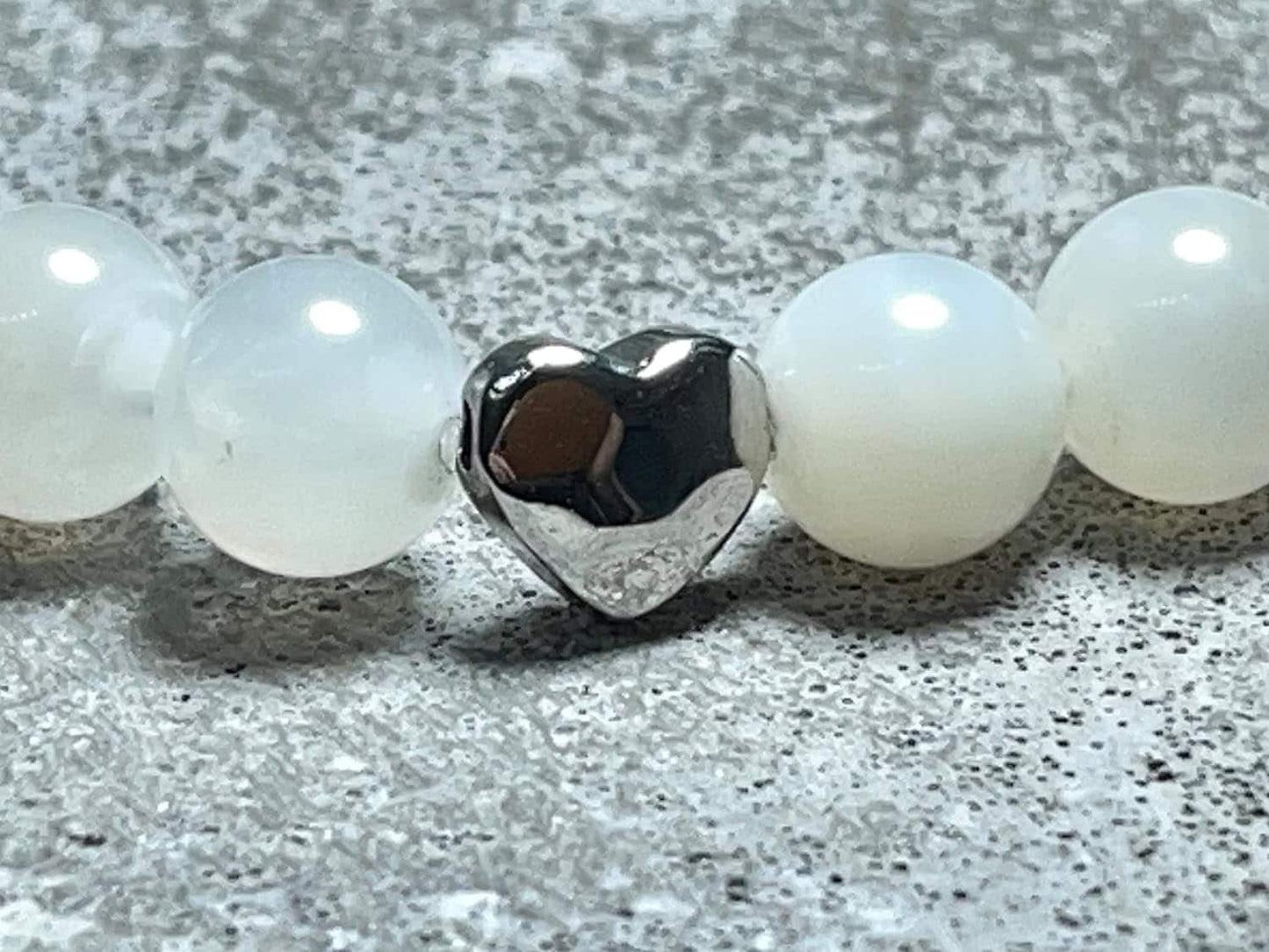 Mondstein Armband echt mit Perlen 8mm und Herzperle Edelstahl Silber Gold Roségold - Perlenarmband Weiblichkeit Fruchtbarkeit - spirituell
