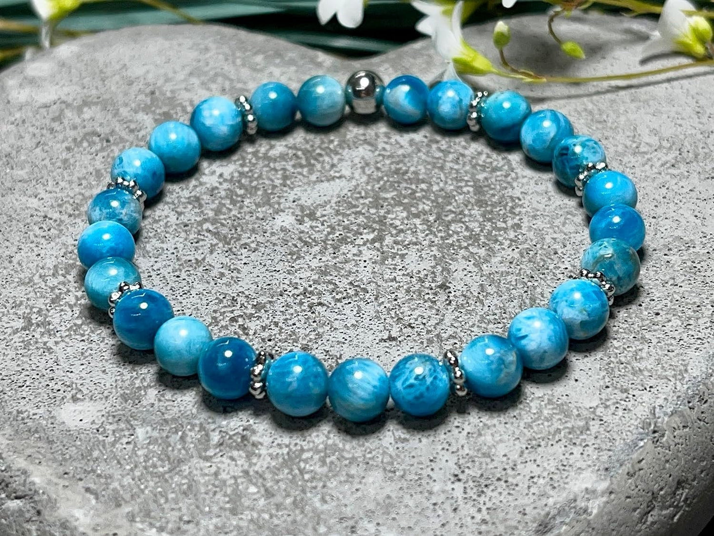 Apatit Armband mit Perlen echt 6mm Daisyperlen echt Platiniert oder Vergoldet - Handmade Perlenarmband Offenheit Lebendigkeit Kontaktfreude