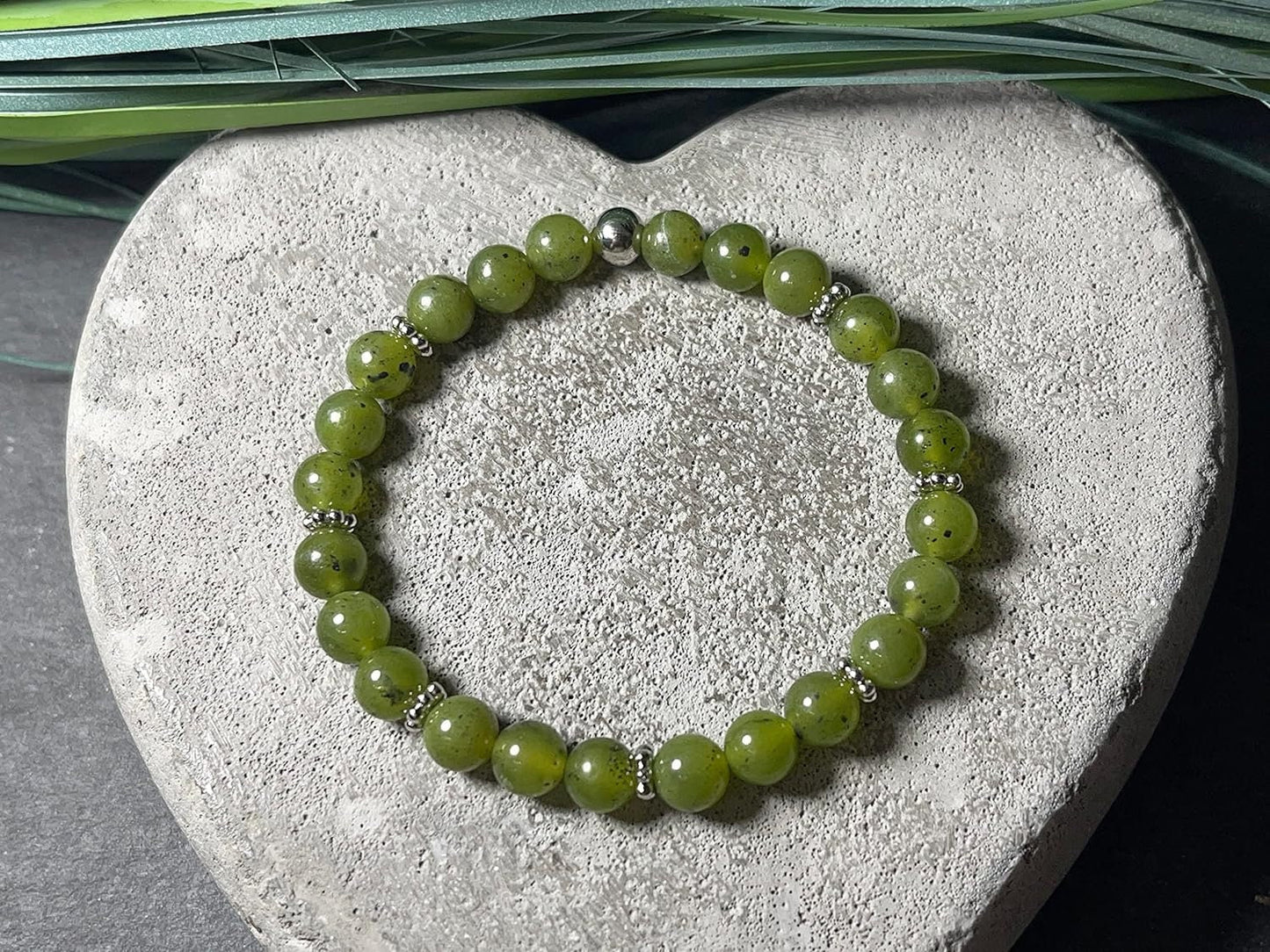 Jade Kanada Armband mit Perlen echt 6mm Daisyperlen echt Platiniert oder Vergoldet - Handmade Perlenarmband Mut Harmonie Ausgeglichenheit