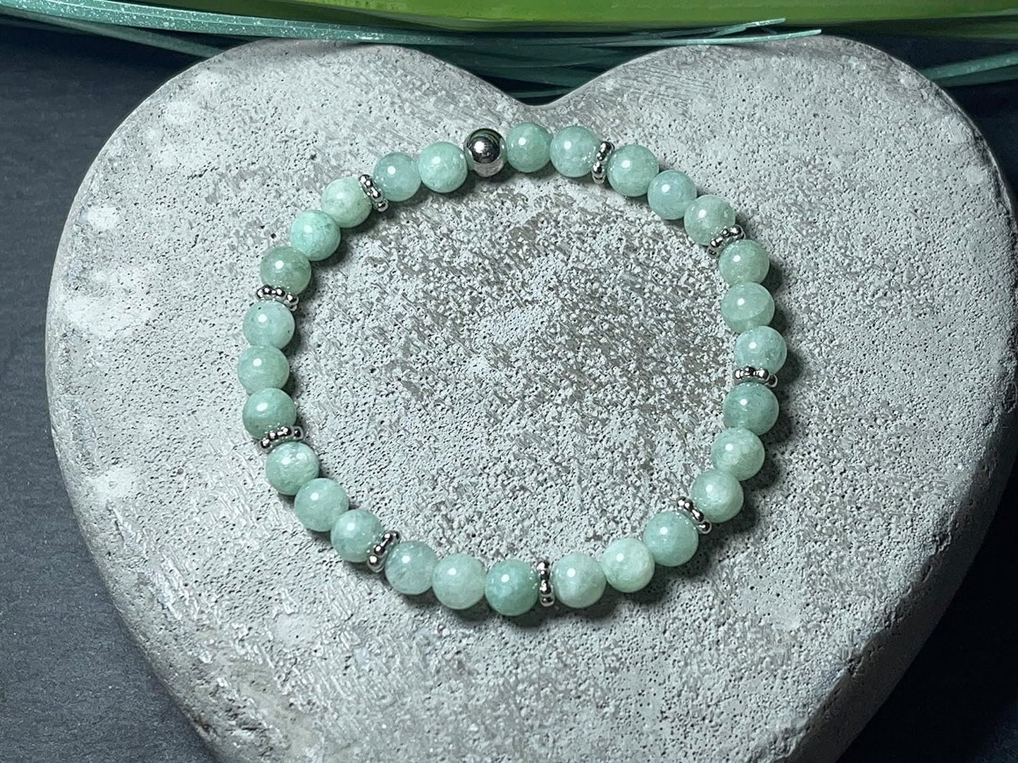 Jade Myanmar Armband mit Perlen 6mm Daisyperlen echt Platiniert oder Vergoldet - Handmade Perlenarmband Ausgeglichenheit innere Ruhe Mut
