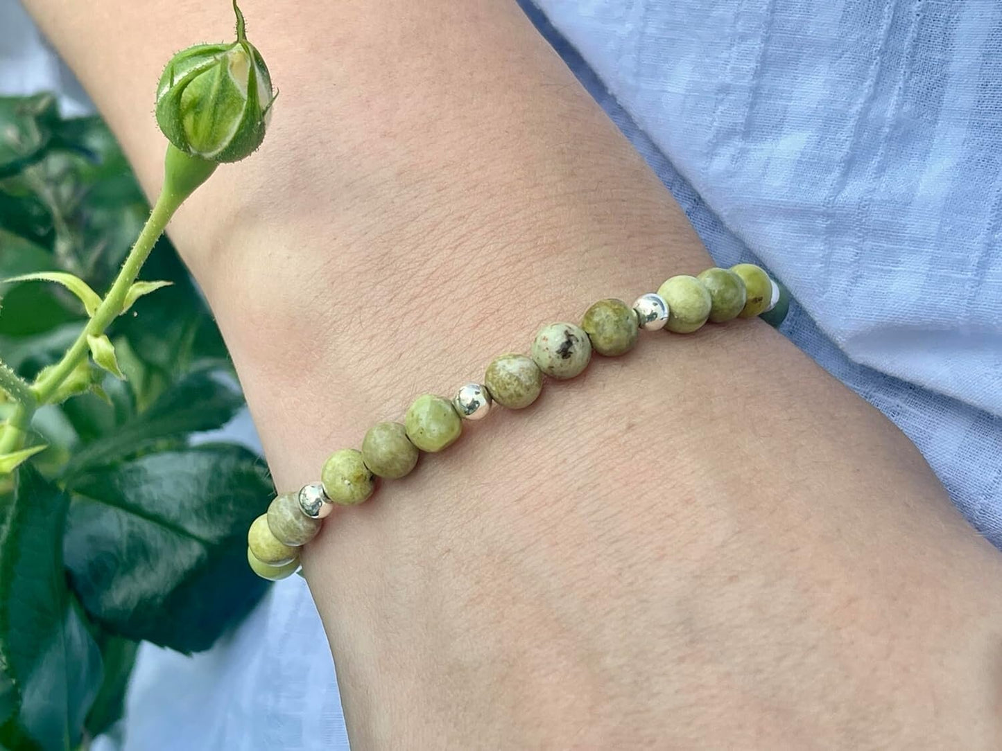 Armband Peridot Perlen echt 6mm mit Sterling Silber 925 Perlen Gold Roségold plated - Freude Toleranz Gelassenheit- Spirituell