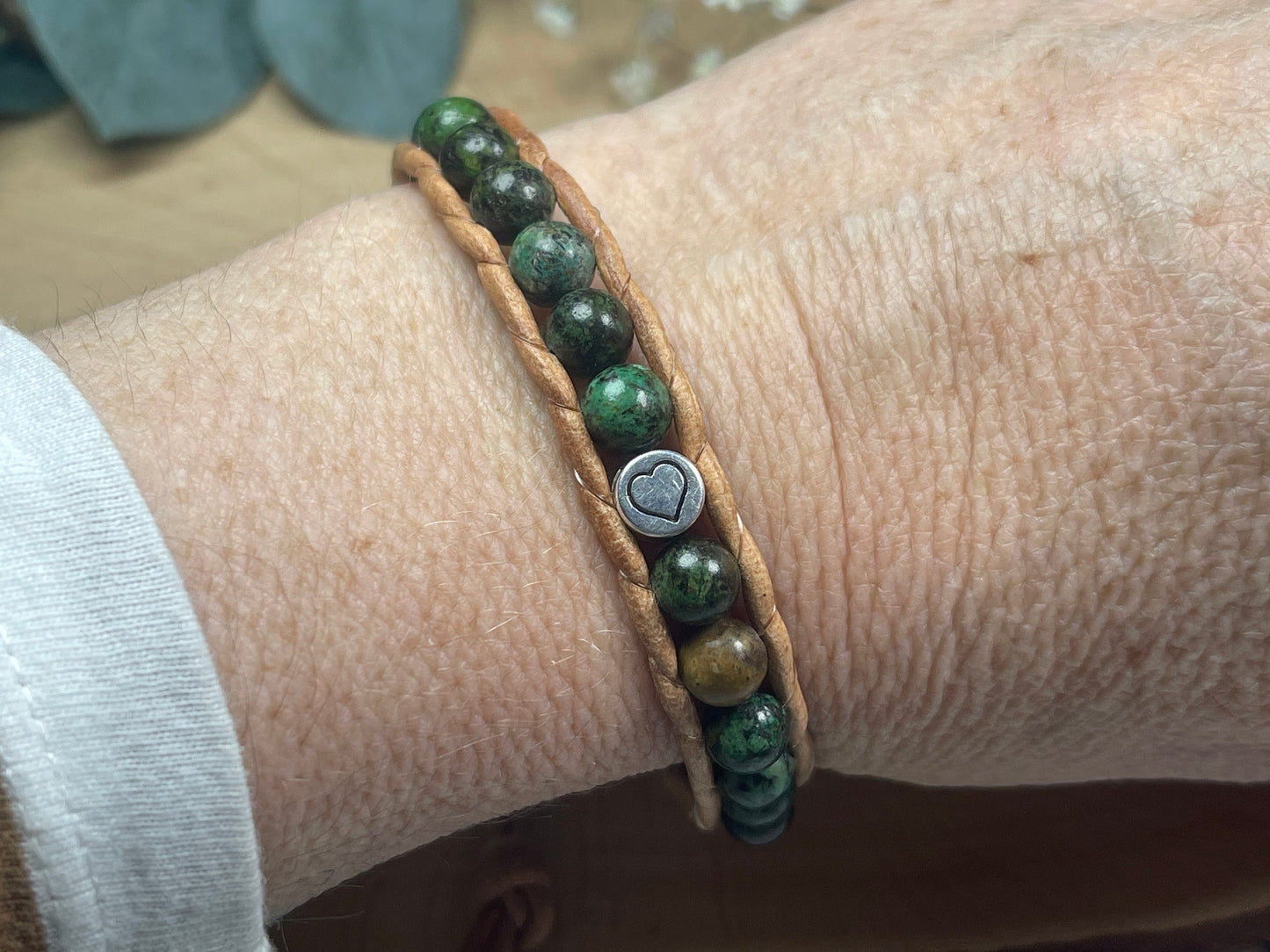 Perlenarmband gewickelt Chrysokoll DQ Herz und Leder - Wickelarmband Bohostil Vintage - Geschenk Mama Liebe Geburtstag - Wunschedelstein