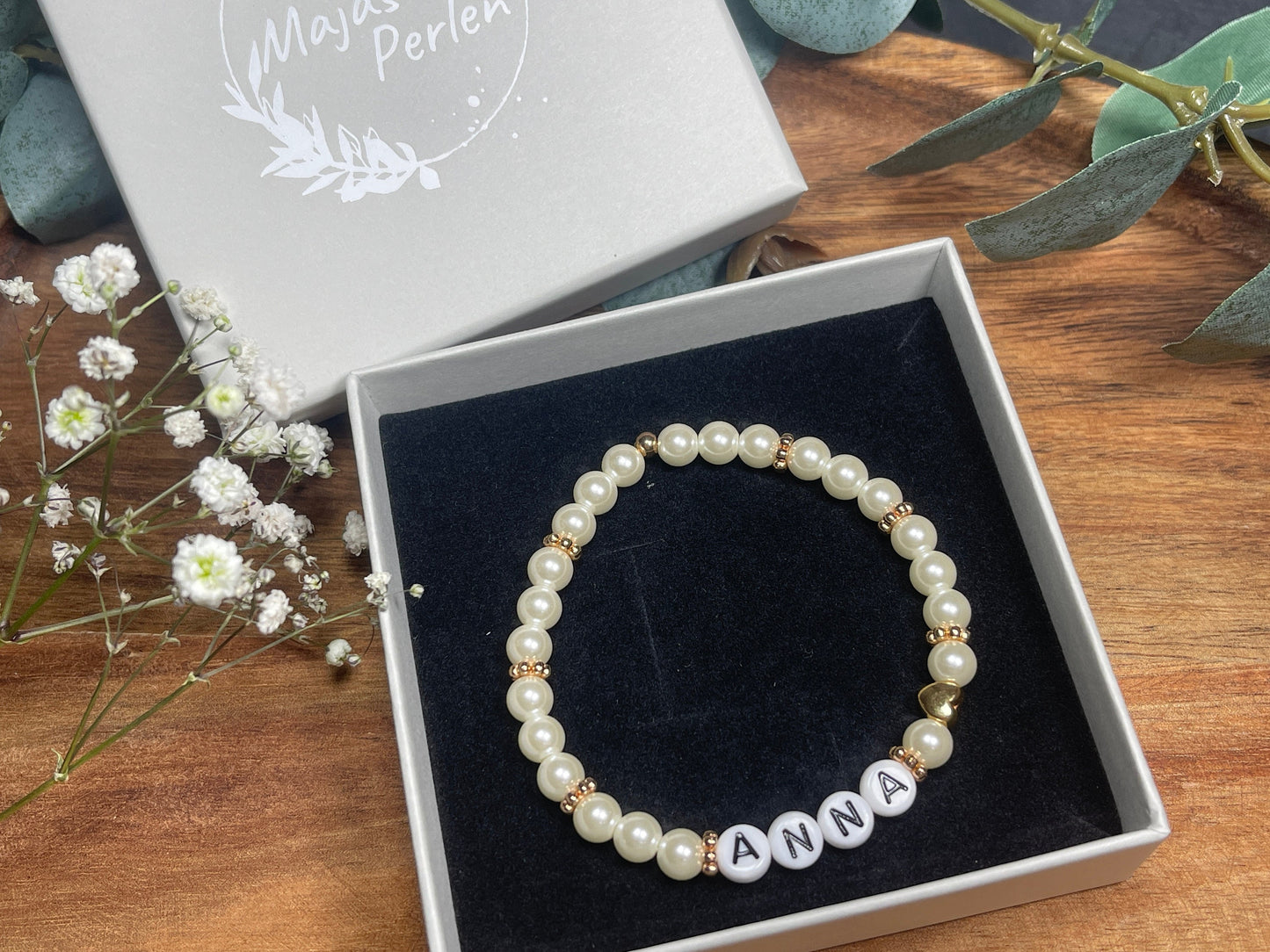 Perlenarmband mit Namen - hochwertig gewachste Glasperlen Perlmuttimitat - Geschenk Mama Lieblingsmensch Mädchen Kinder - personalisierbar