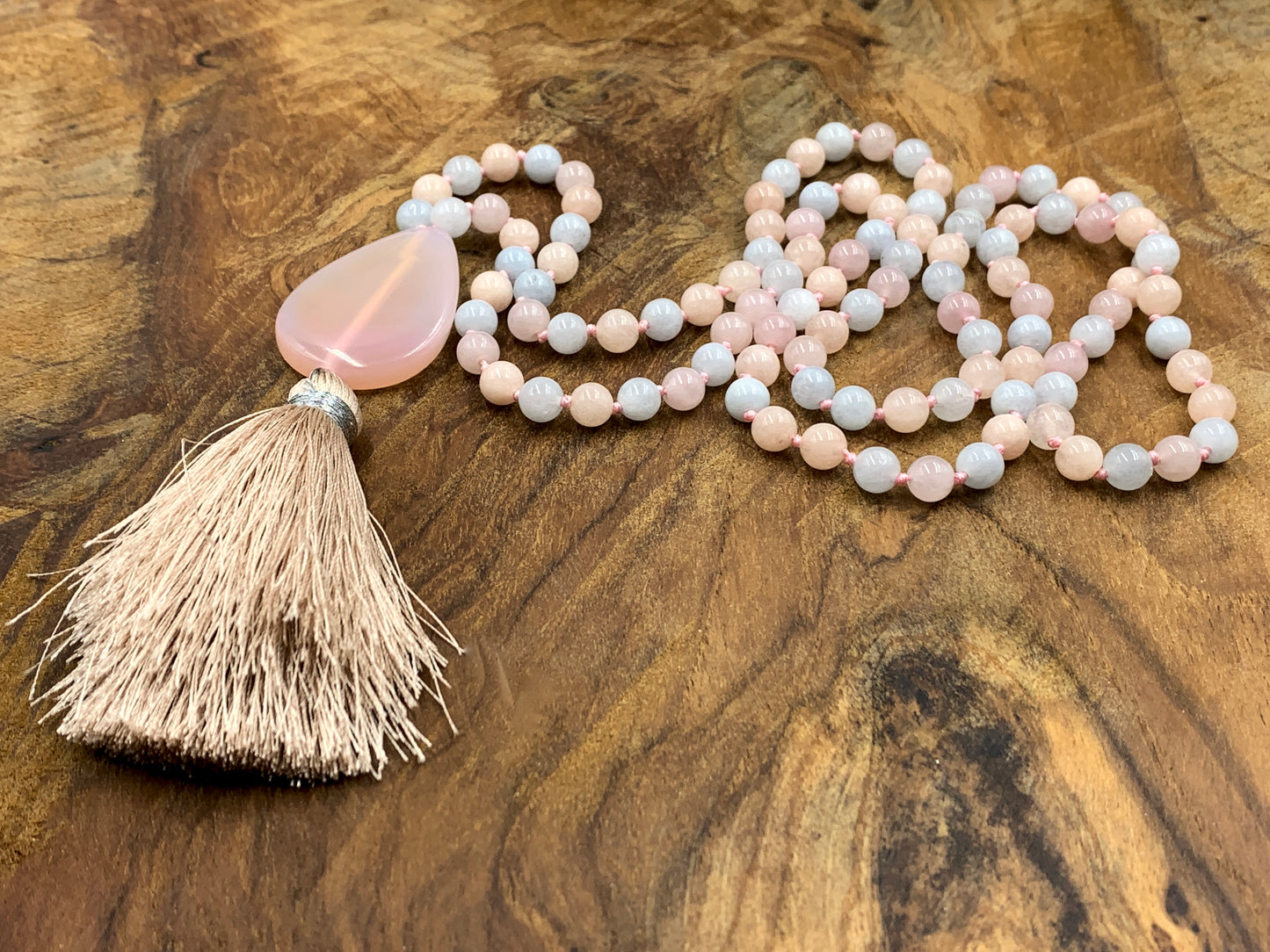 Malakette Morganit handgeknotet - Meditationskette 108 Perlen Halskette - Gebetskette Yoga - Handmade personalisierbar