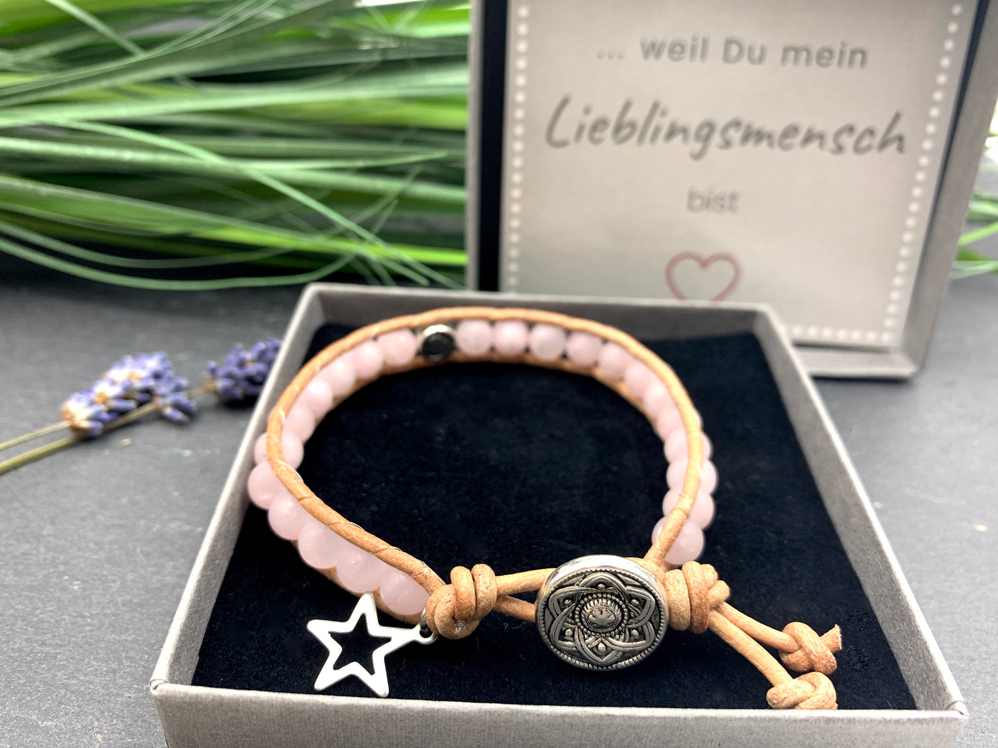 Bohoarmband gewickelt Rosenquarz mit Herz - Rosenquarzarmband Natursteine - Geschenk Herzensmensch