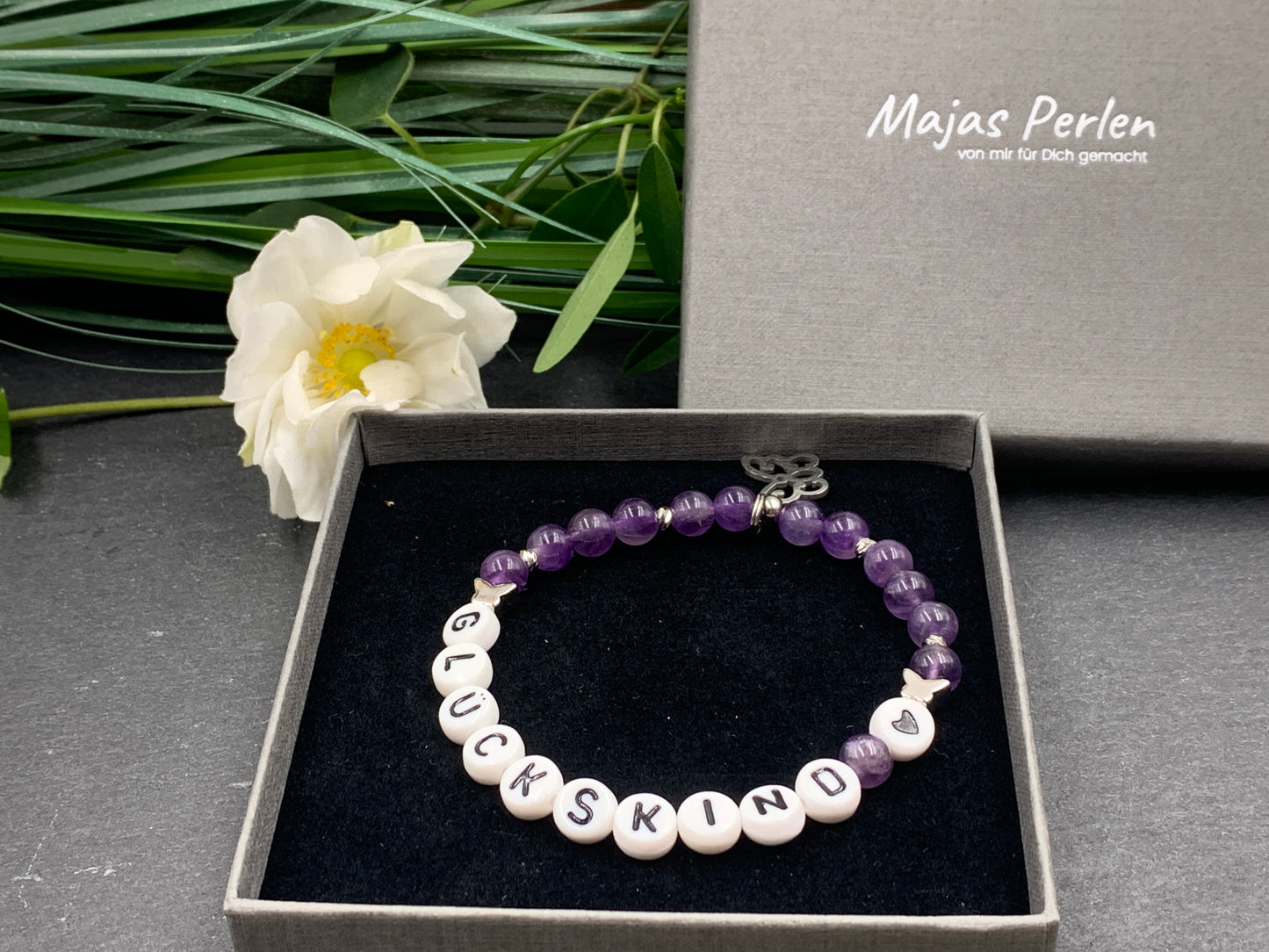 Armband Amethyst Glückskind Schmetterlinge echt platiniert mit Facettenperlen - Namensarmband - Geschenk Geburt Mama Mädchen Junge - Edelstein nach Wahl - Handmade personalisierbar