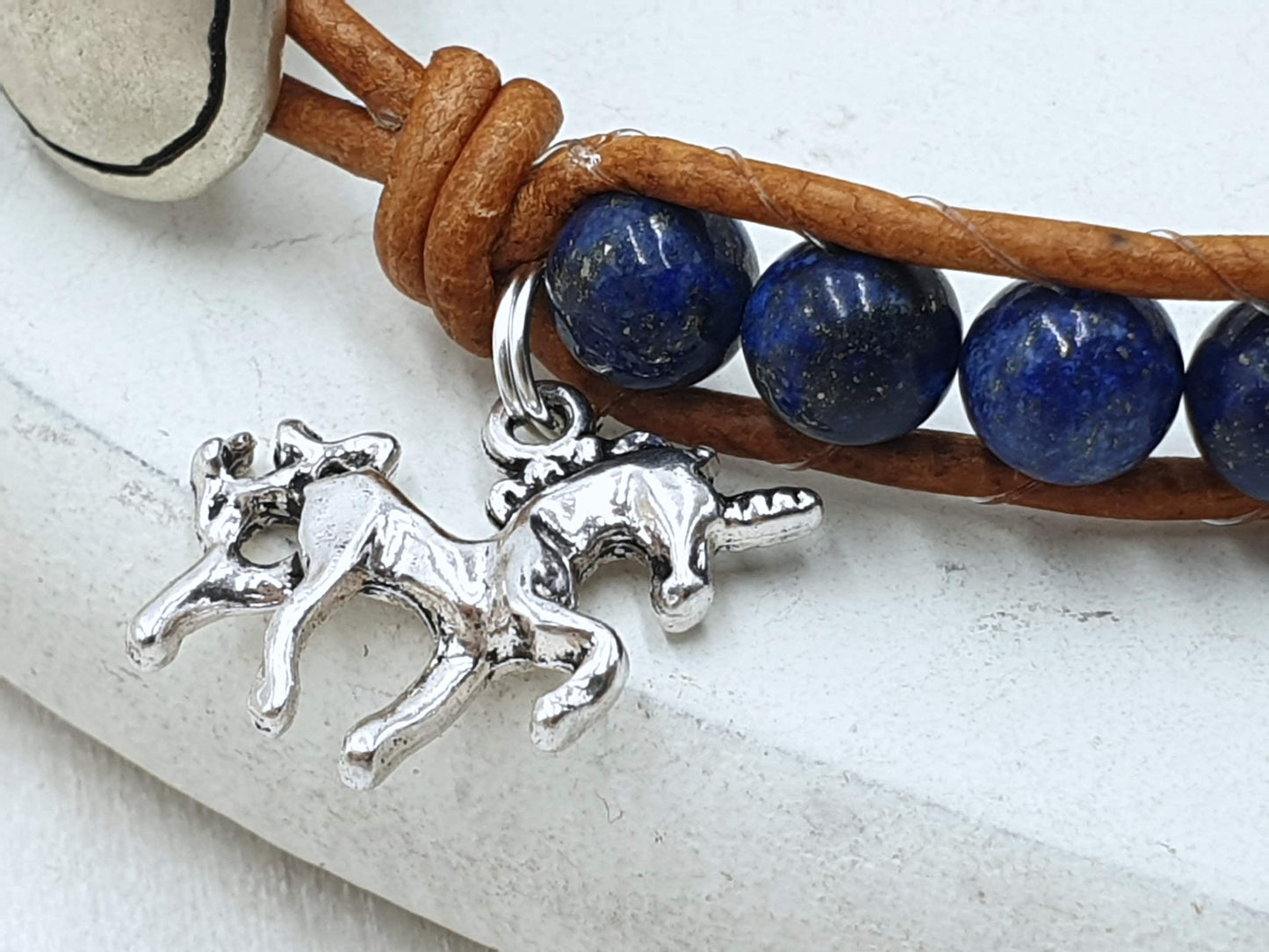 Wickelarmband Lapislazuli und Leder mit Name - Geschenkidee Mädchen Namensarmband Perlen - Edelstein nach Wunsch - Handmade personalisierbar