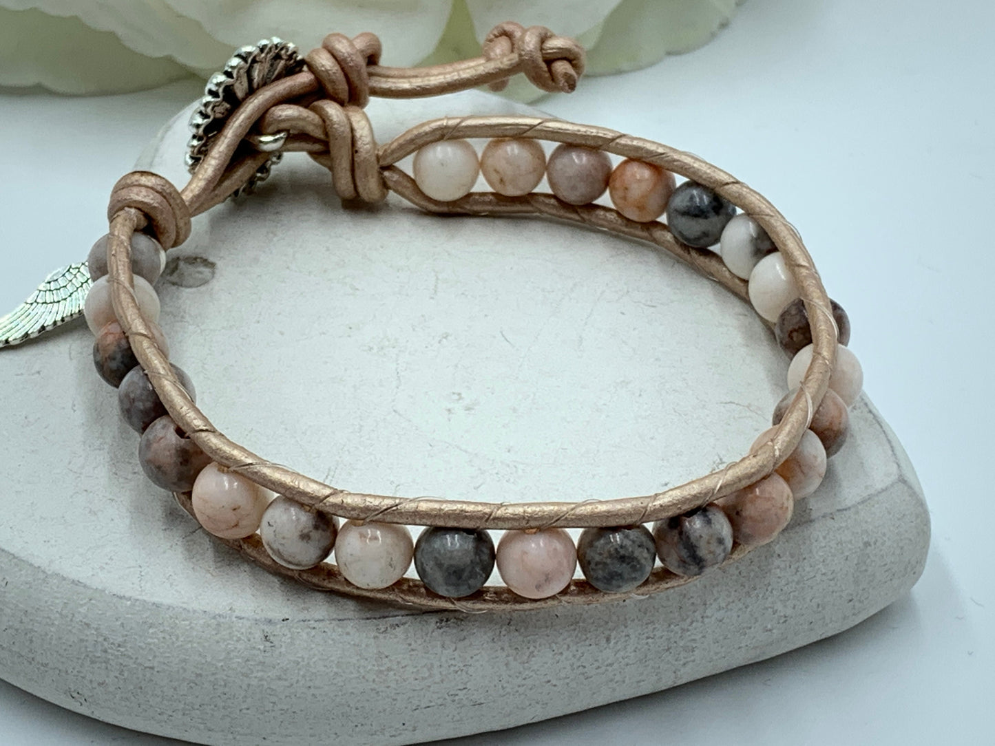 Perlenarmband gewickelt Zebra Jaspis - Bohoarmband Perlen und Leder  - Geschenk Geburtstag Freundin Liebe - Edelstein wählbar