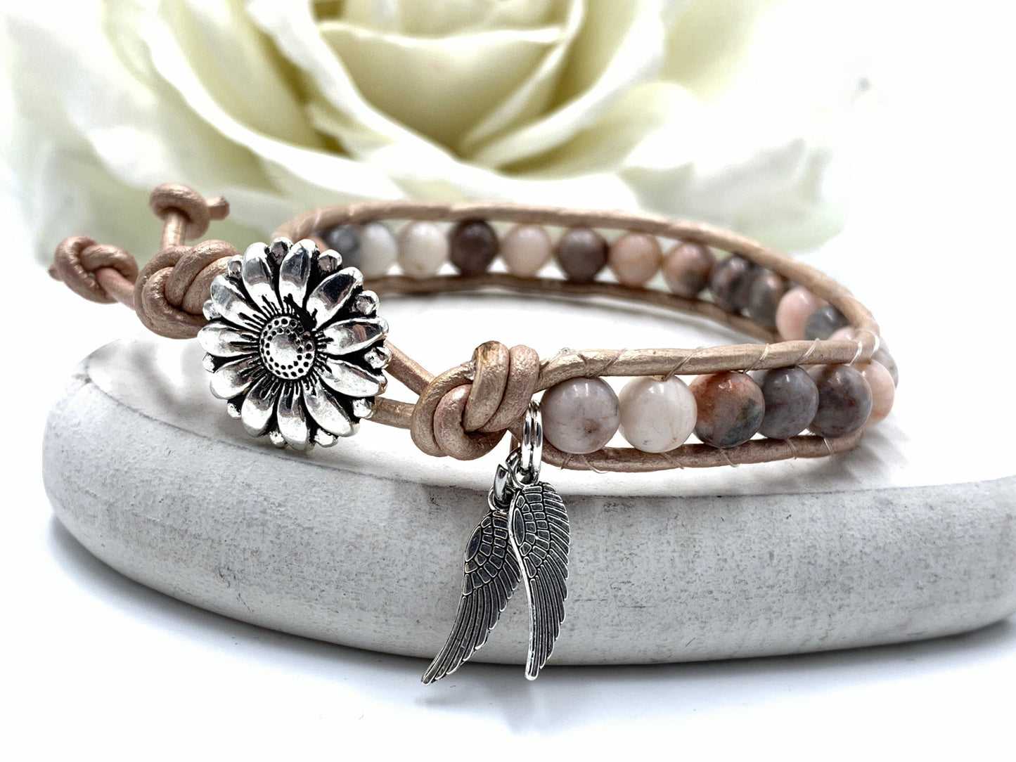 Perlenarmband gewickelt Zebra Jaspis - Bohoarmband Perlen und Leder  - Geschenk Geburtstag Freundin Liebe - Edelstein wählbar