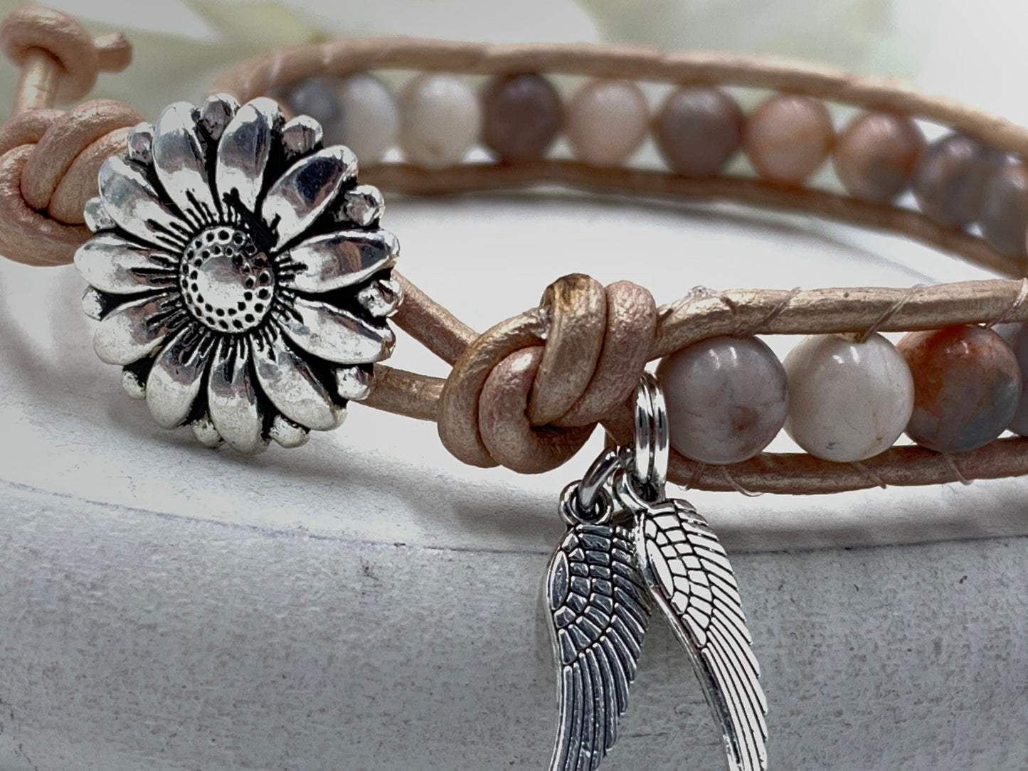 Perlenarmband gewickelt Zebra Jaspis - Bohoarmband Perlen und Leder  - Geschenk Geburtstag Freundin Liebe - Edelstein wählbar