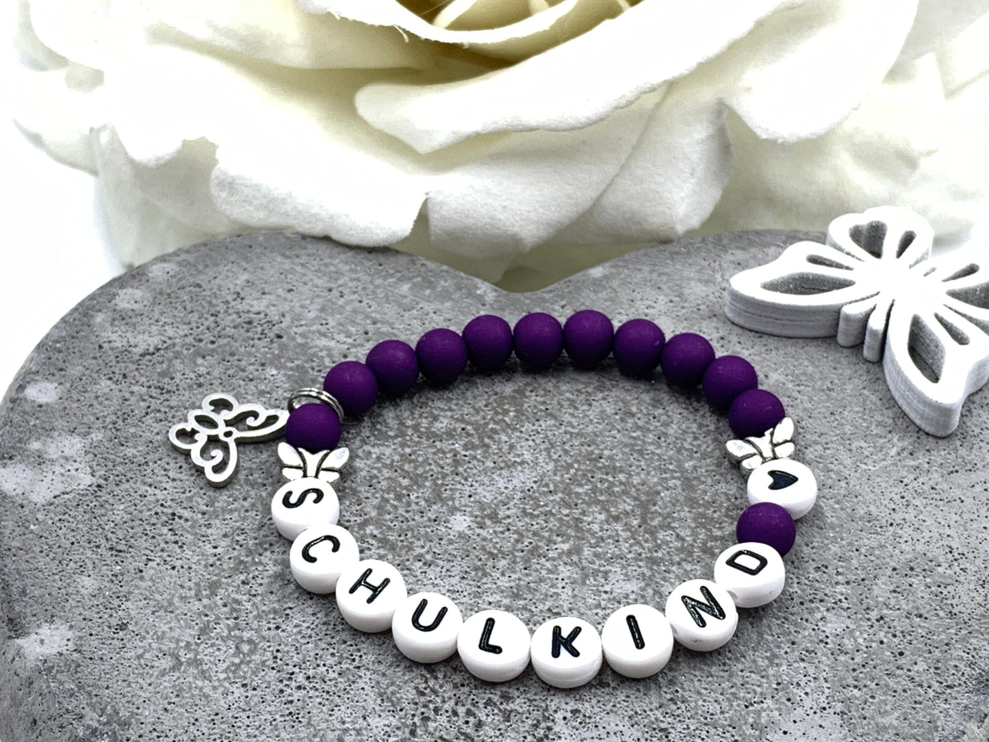 Armband Schulkind Schmetterling Lila -  Geschenk Einschulung erster Schultag Kleinigkeit zur Einschulung - viele F arben - personalisierbar