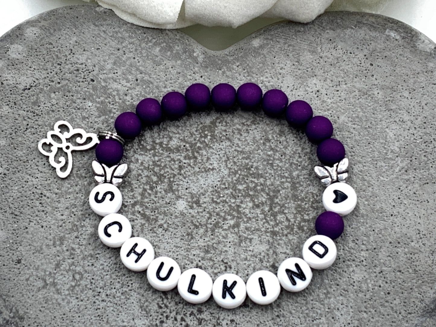 Armband Schulkind Schmetterling Lila -  Geschenk Einschulung erster Schultag Kleinigkeit zur Einschulung - viele F arben - personalisierbar