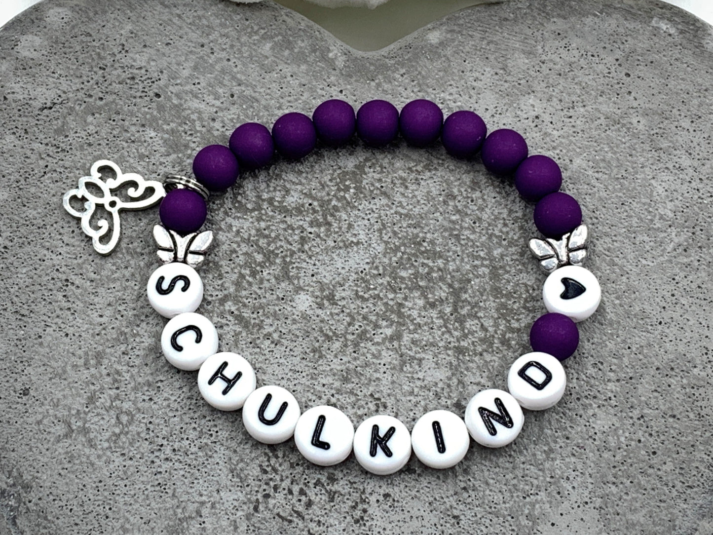 Armband Schulkind Schmetterling Lila -  Geschenk Einschulung erster Schultag Kleinigkeit zur Einschulung - viele F arben - personalisierbar