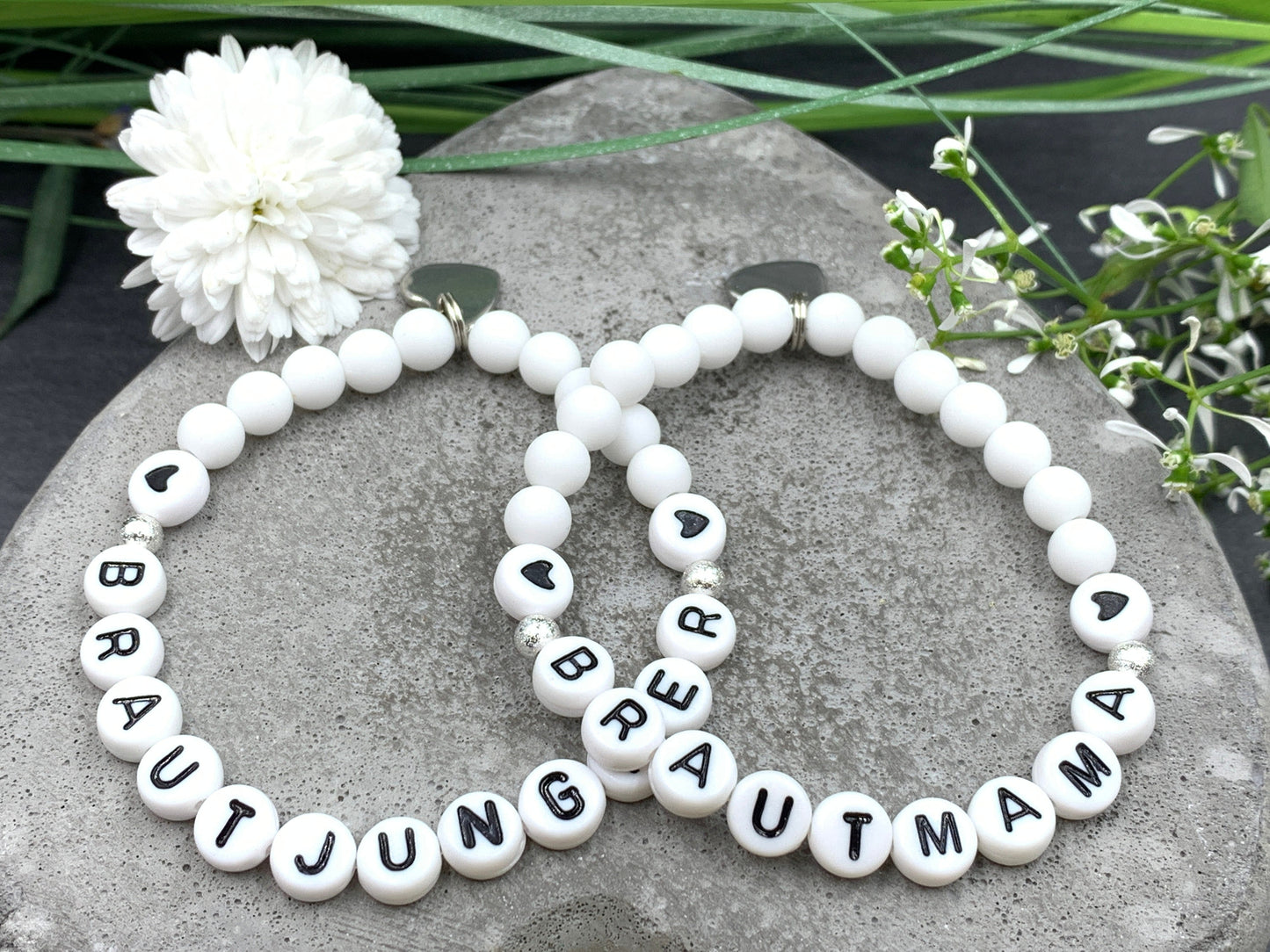 Armband Brautmama Weiß Perlen Acryl 6 mm - Geschenk Brautmutter JGA Team Braut Andenken an Hochzeit - viele Farben