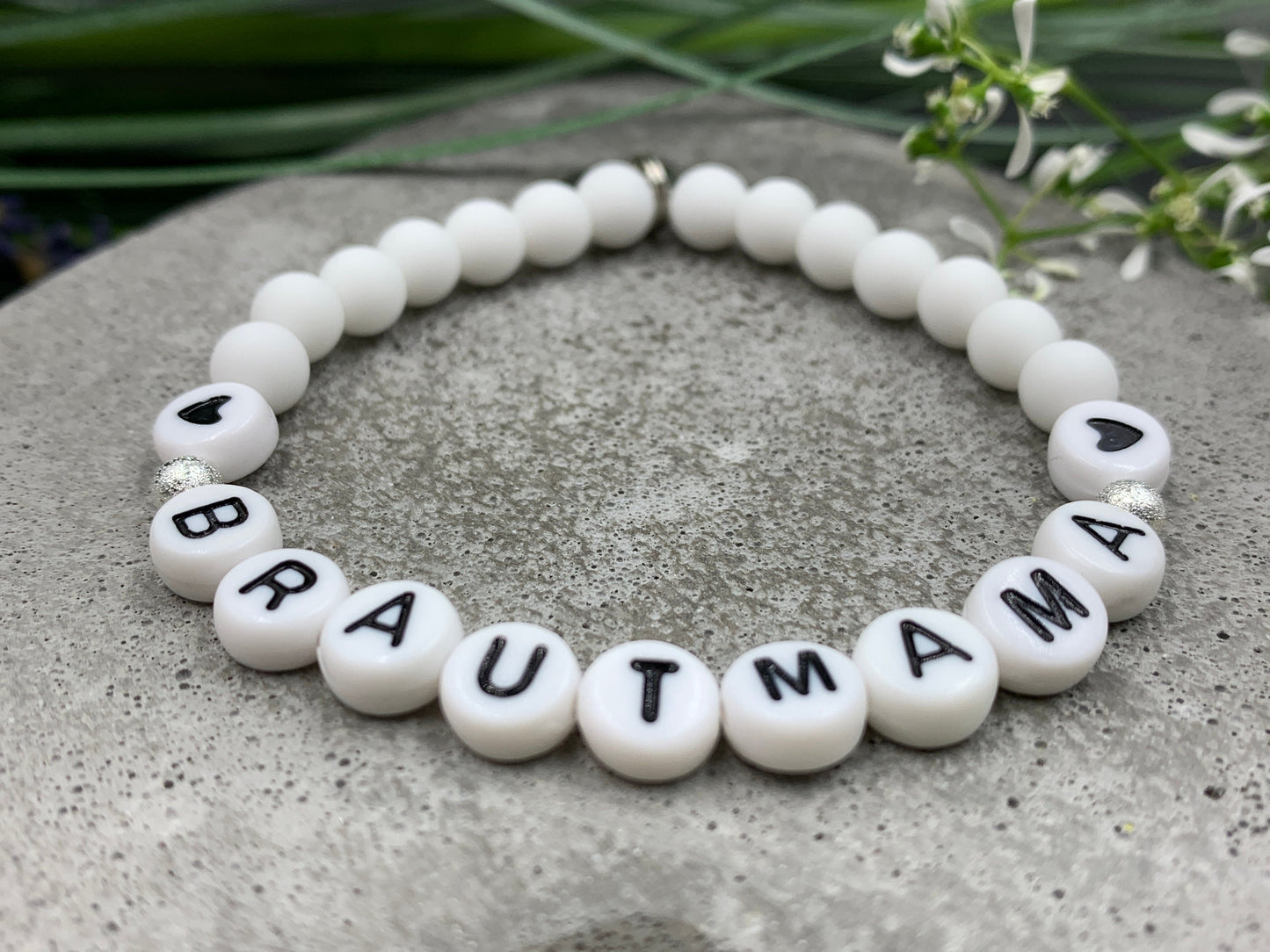 Armband Brautmama Weiß Perlen Acryl 6 mm - Geschenk Brautmutter JGA Team Braut Andenken an Hochzeit - viele Farben