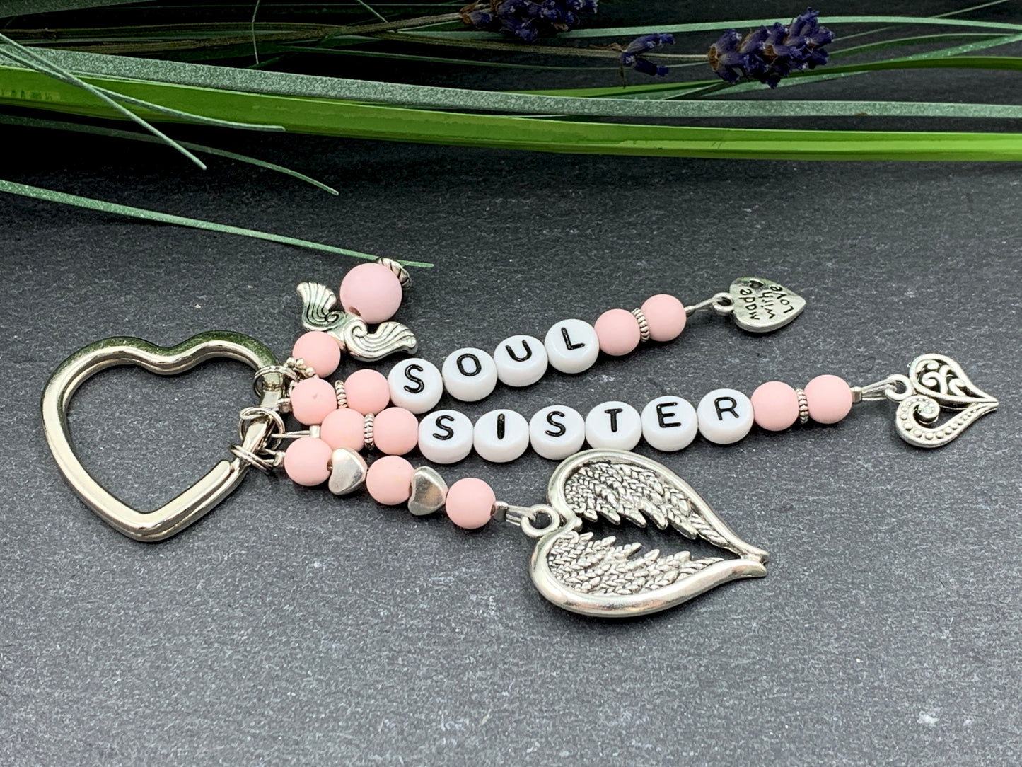 Schlüsselanhänger Soulsister Rosa Acryl Perlen Zartrosa - Geschenk Liebe Lieblingsmensch Freundschaft - anpassbar - echte Edelsteine möglich