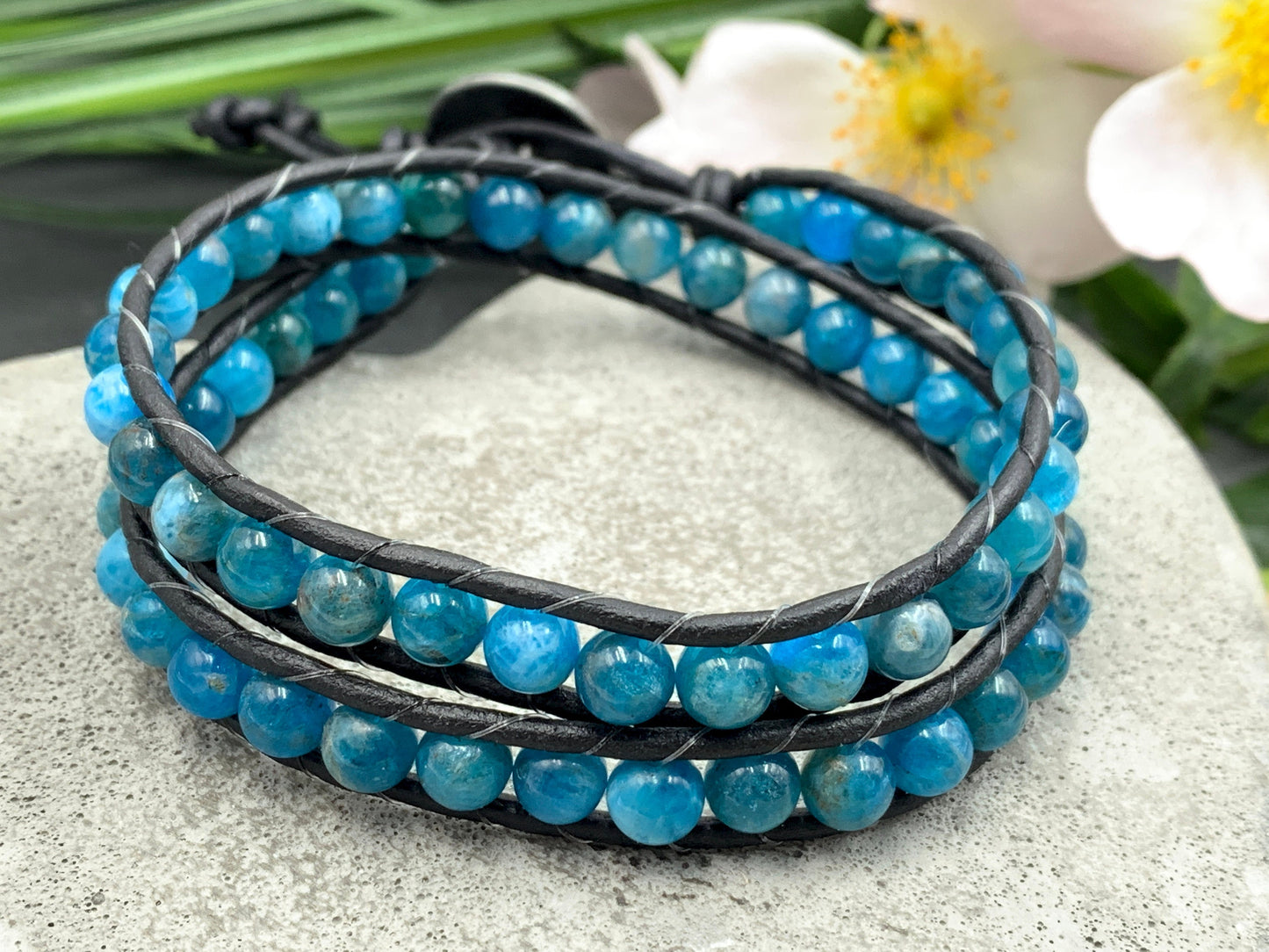Armband gewickelt Apatit echt und Leder - Wickelarmband mit Wunschedelstein - Schmuck Boho Vintage Style - Edelstein wählbar
