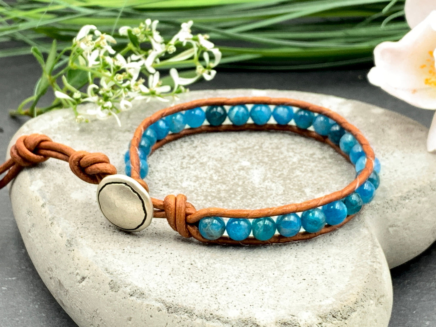 Wickelarmband Apatit echt mit Leder - gewickeltes Perlenarmband - Geschenk beste Freundin Lieblingsmnsch - Wunschedelstein