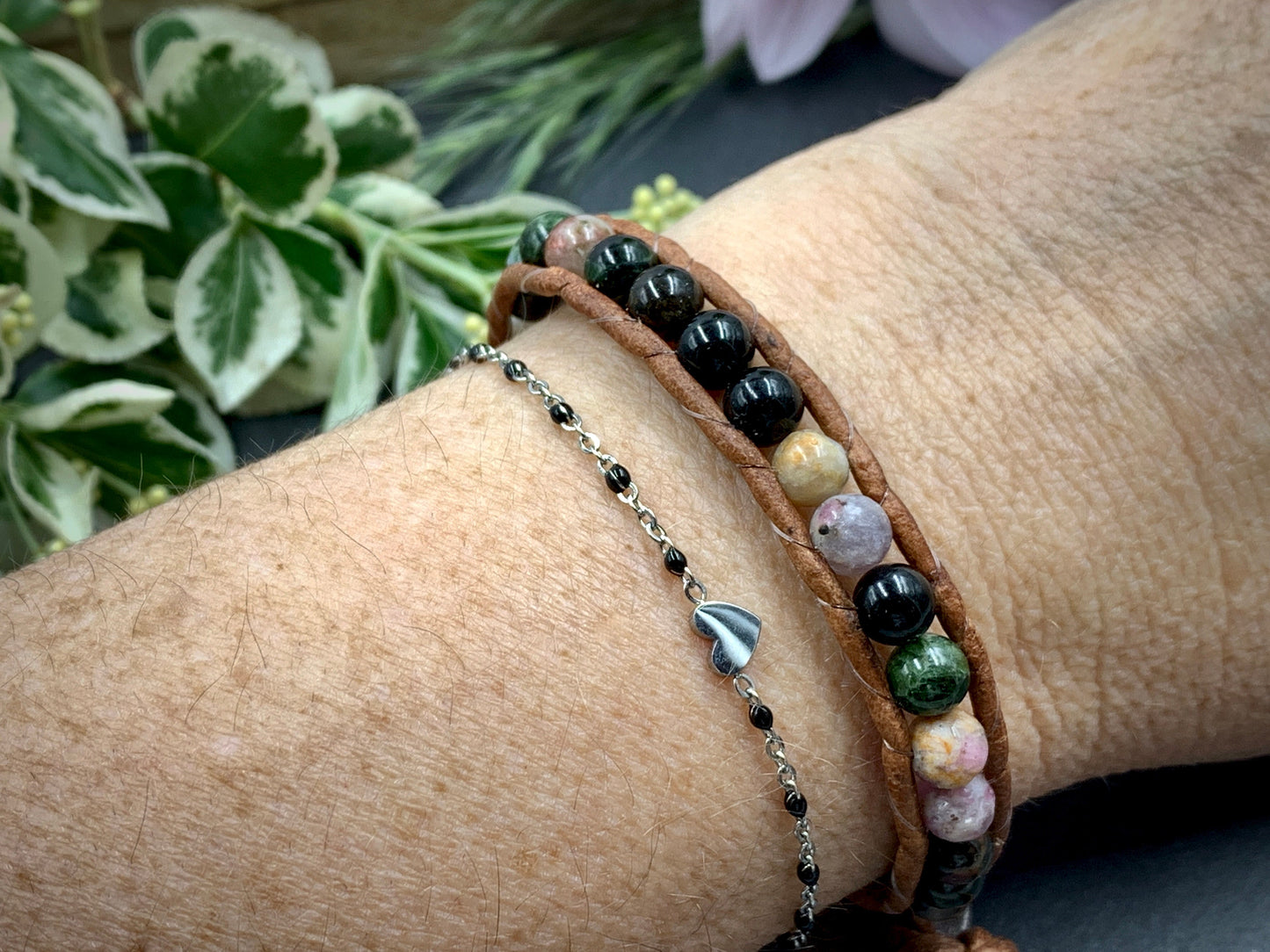 Wickelarmband Wassermelonen Turmalin echt mit Leder - Perlenarmband gewickelt Schutzstein -  Bohoarmband mit Wunschedelstein