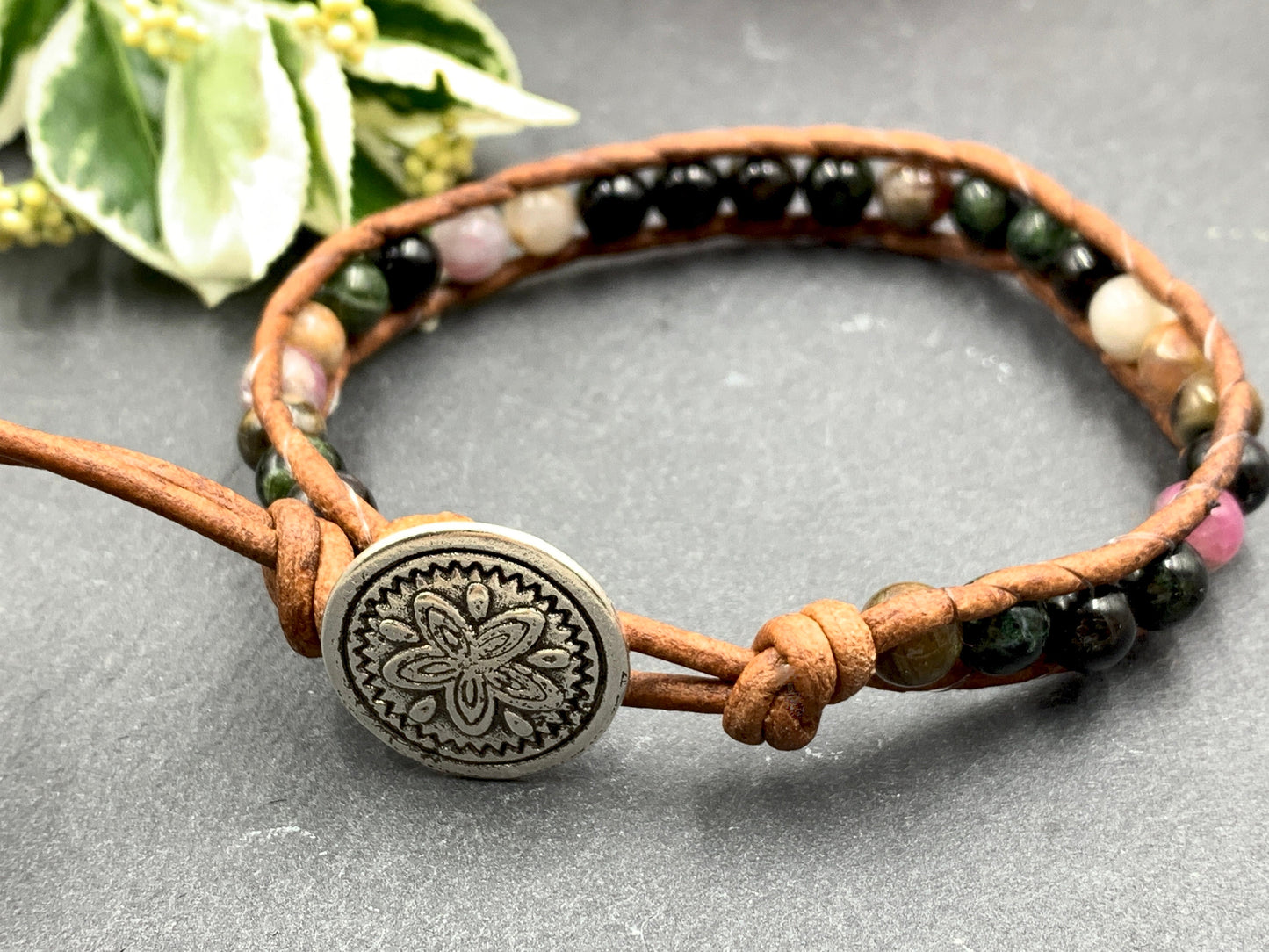 Wickelarmband Wassermelonen Turmalin echt mit Leder - Perlenarmband gewickelt Schutzstein -  Bohoarmband mit Wunschedelstein