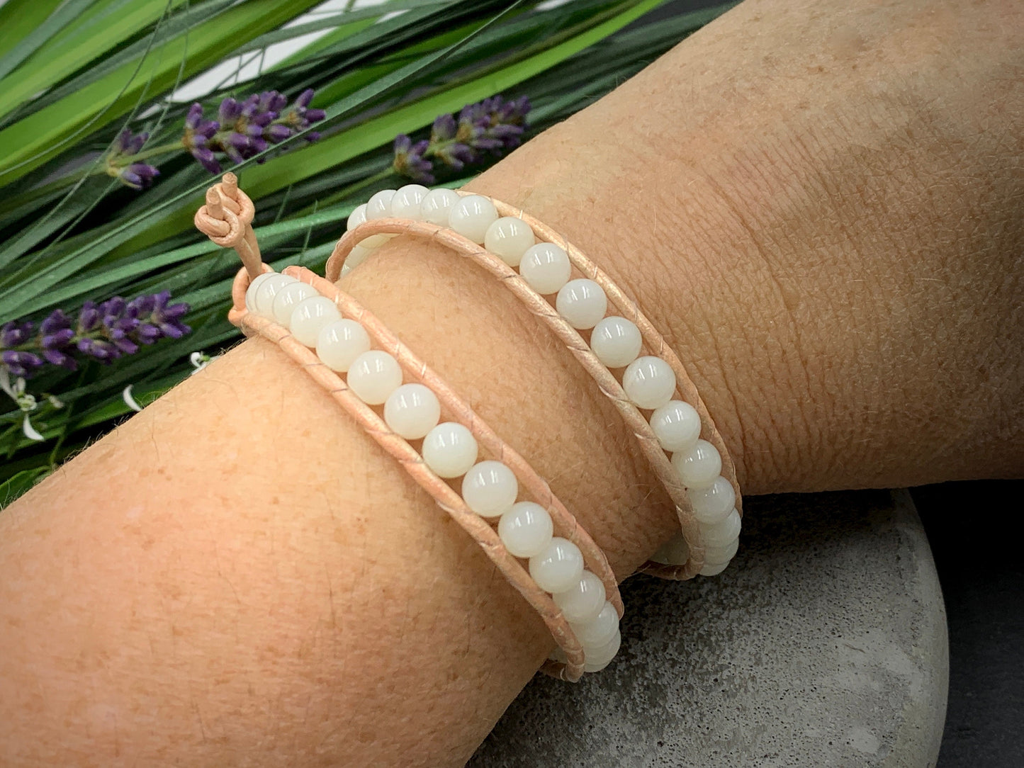 Wickelarmband Mondstein echter Naturstein mit Leder - Perlenarmband gewickelt - Geschenk Geburtstag  Lieblingsmensch - Edelstein wählbar