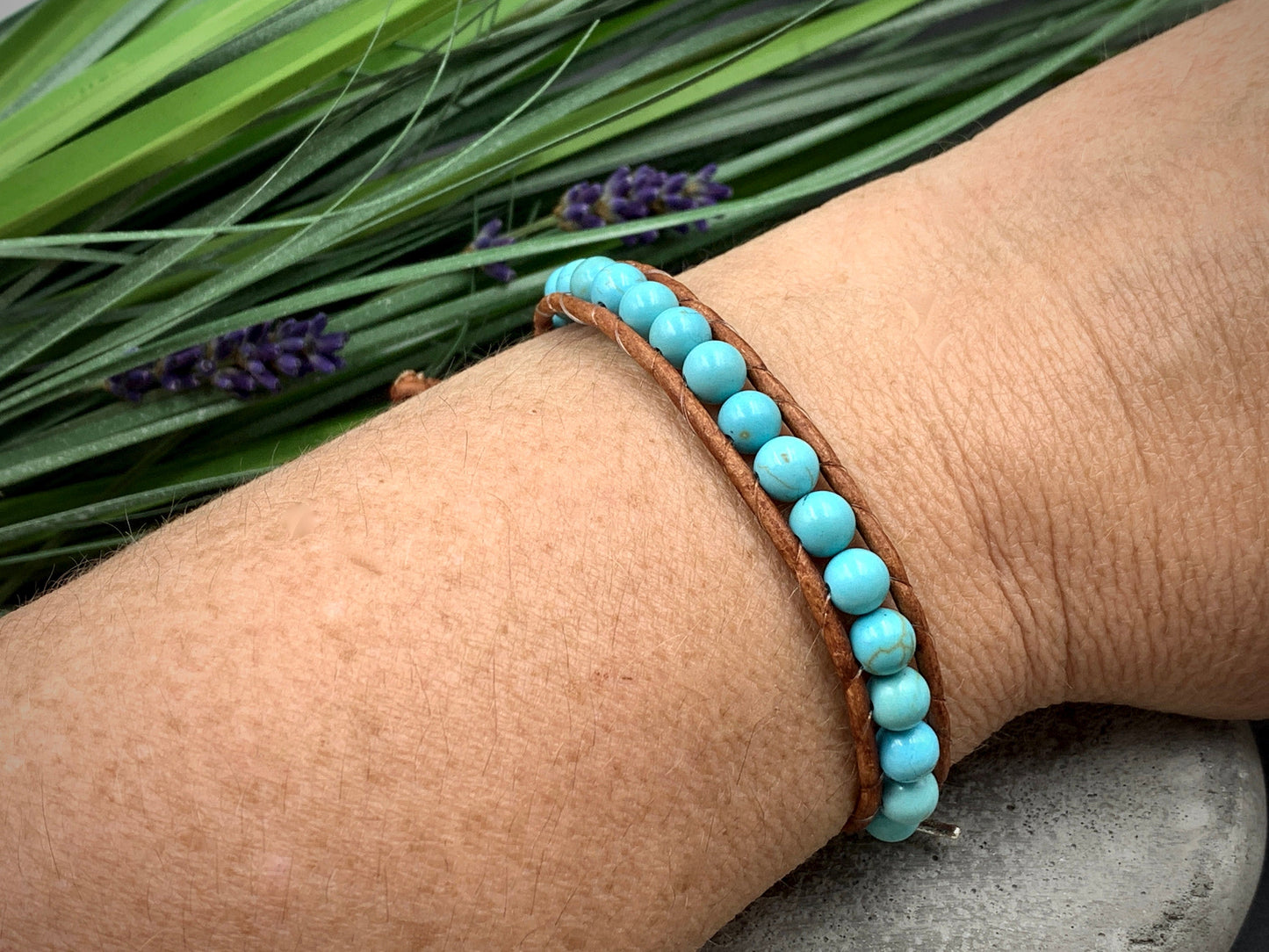 Wickelarmband Türkis und Leder -  Bohoarmband gewickelt Perlen Damen - Geschenk Geburtstag Herzensmensch Liebe -  Edelstein wählbar