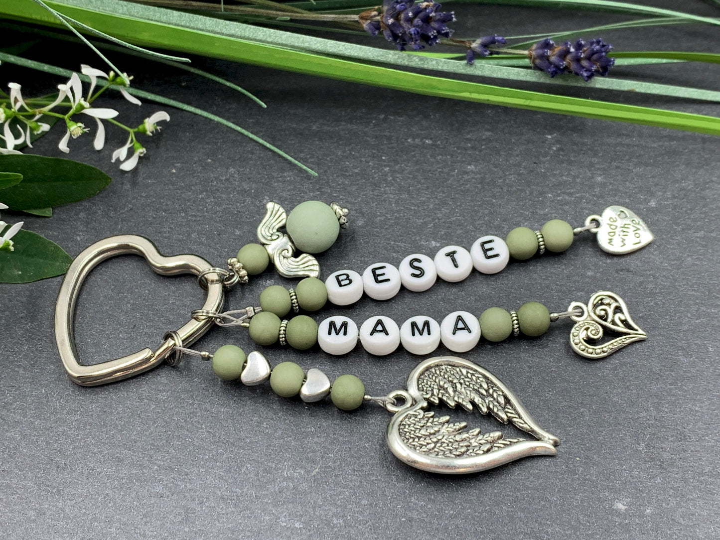 Schlüsselanhänger Beste Mama Acryl Oliv - Geschenk Mutter Großmutter Geburt Liebe - personalisierbar viele Farben - Edelsteine möglich
