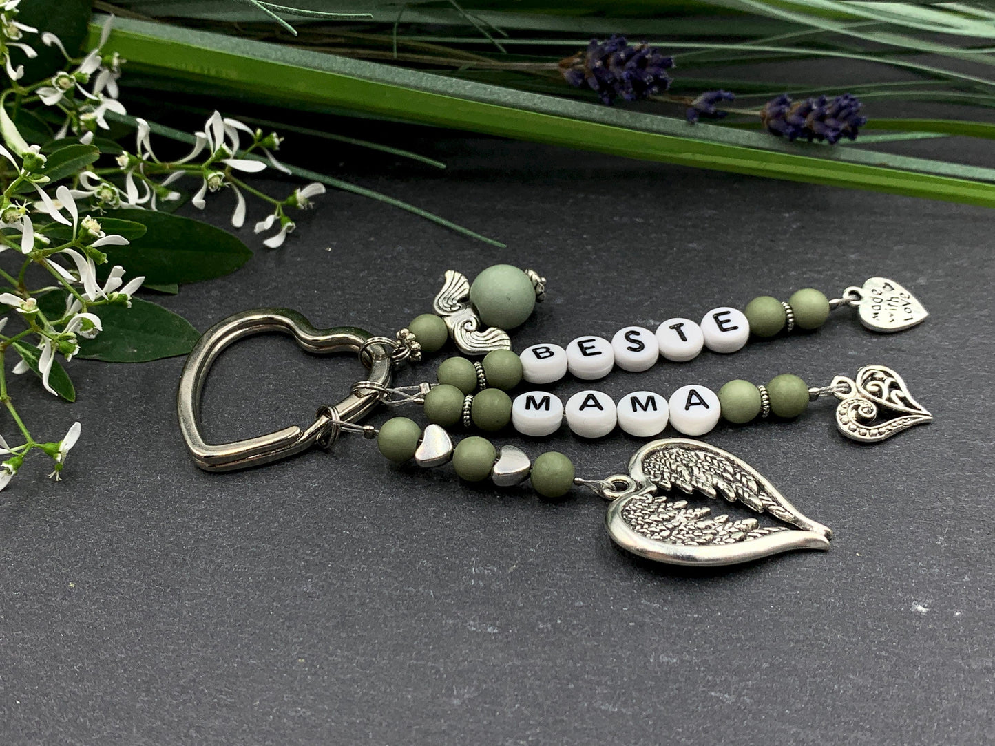 Schlüsselanhänger Beste Mama Acryl Oliv - Geschenk Mutter Großmutter Geburt Liebe - personalisierbar viele Farben - Edelsteine möglich